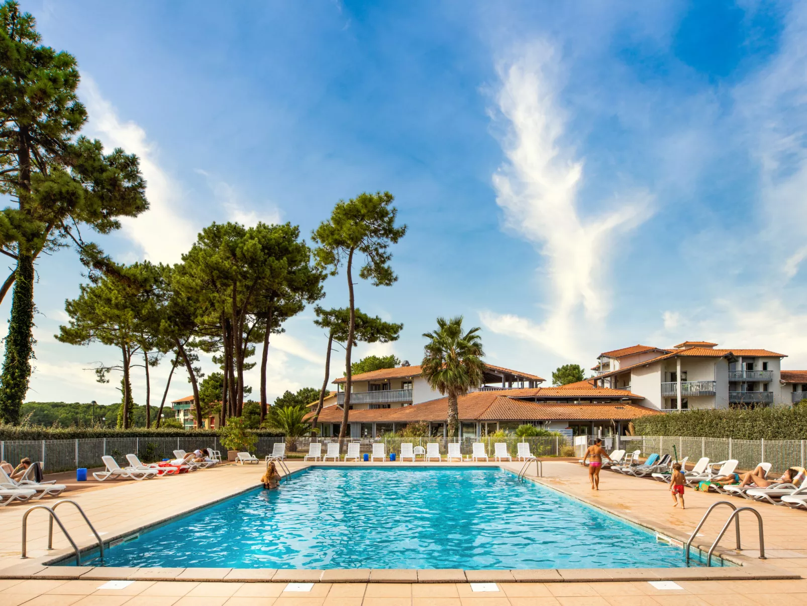 Sowell Family Pignada Plage (SOU302)-Outside