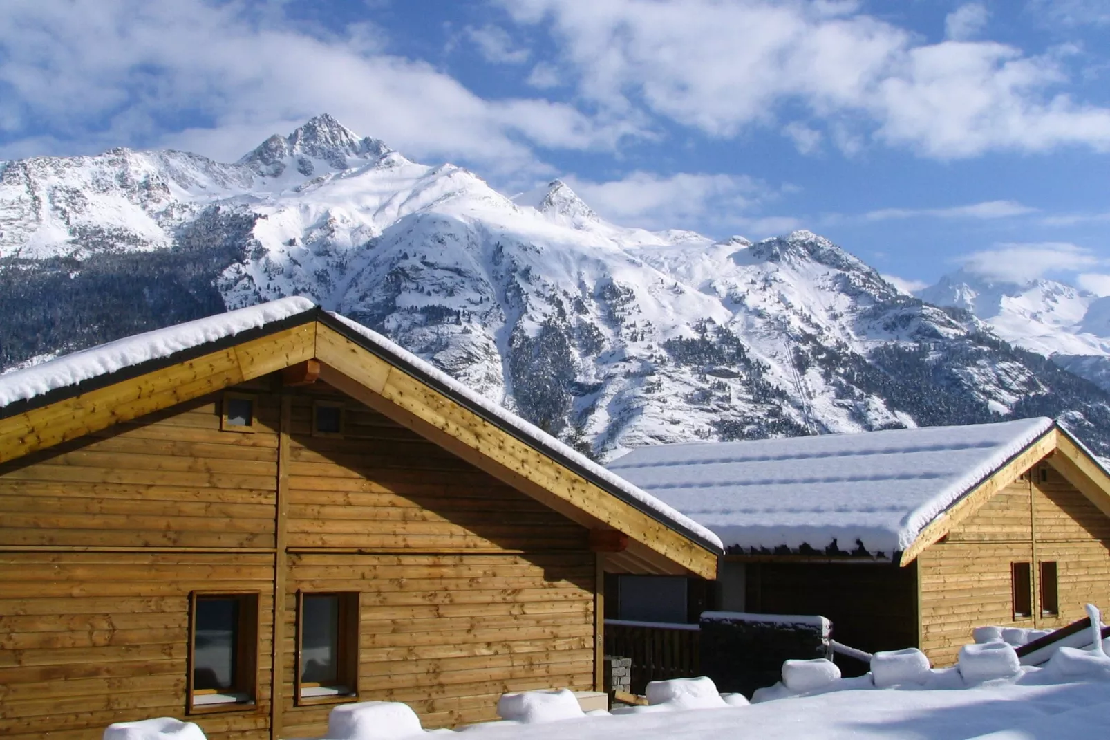 Spacious chalet in Villarodin-Bourget-Exterior winter
