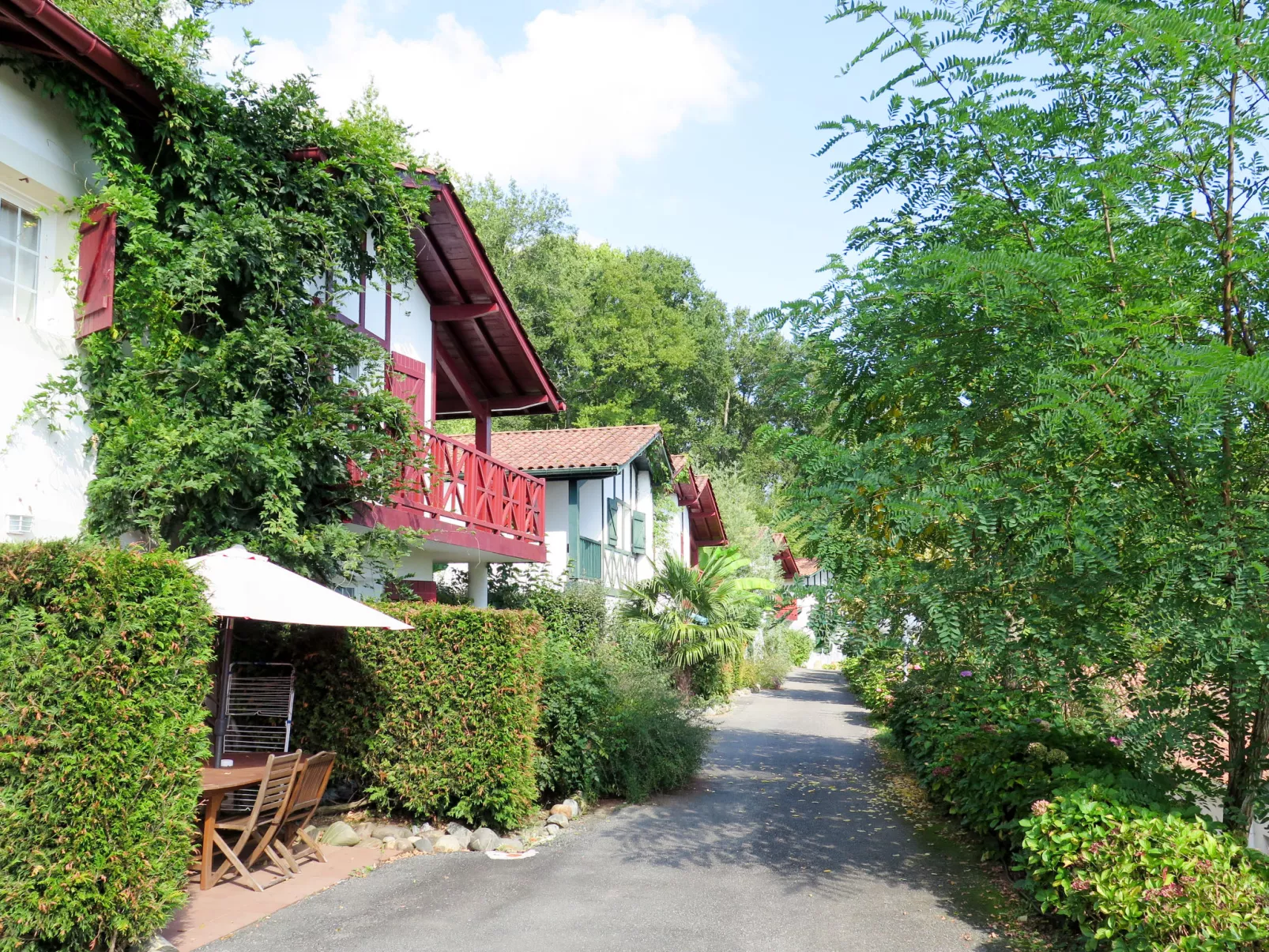Collines Iduki-Draußen