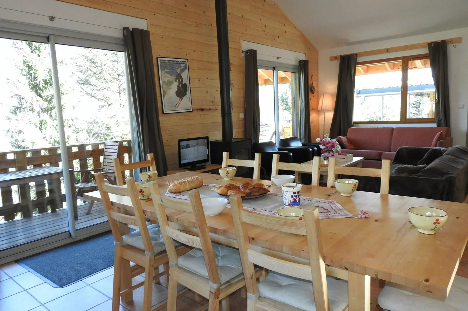Spacious chalet in Villarodin-Bourget-Dining room