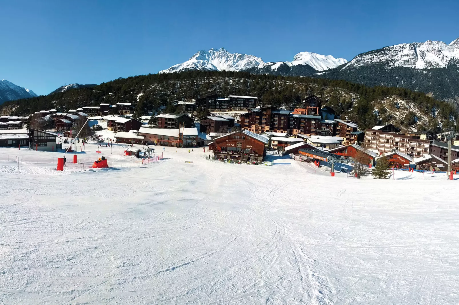 Spacious chalet in Villarodin-Bourget-Area winter 5km