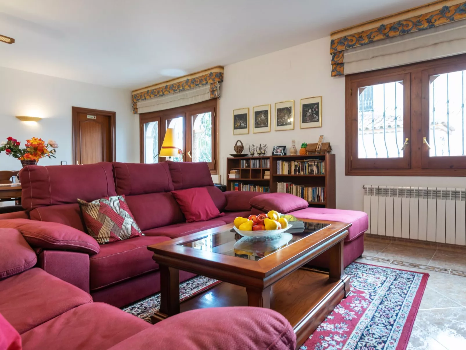 Rustical Mont Roig-Inside