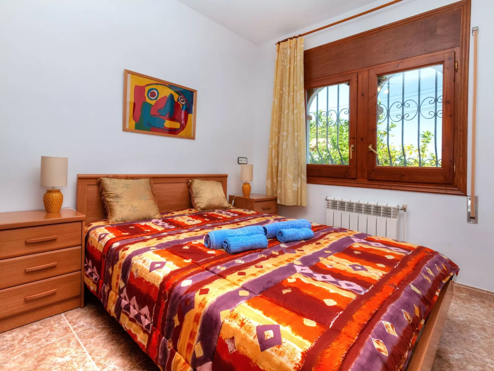 Rustical Mont Roig-Inside