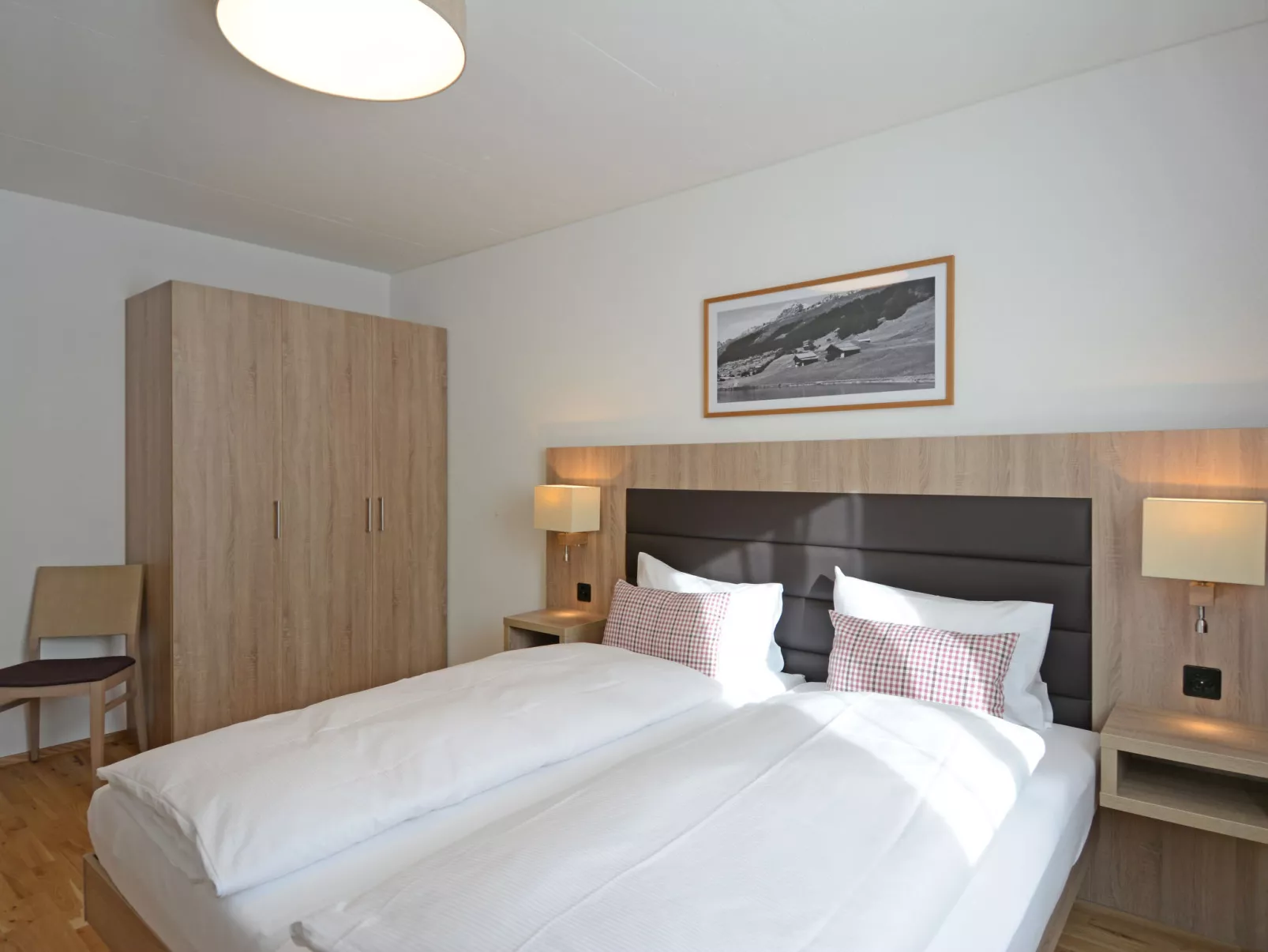 Pradas Resort - 2.5 Zimmer Premium-Inside