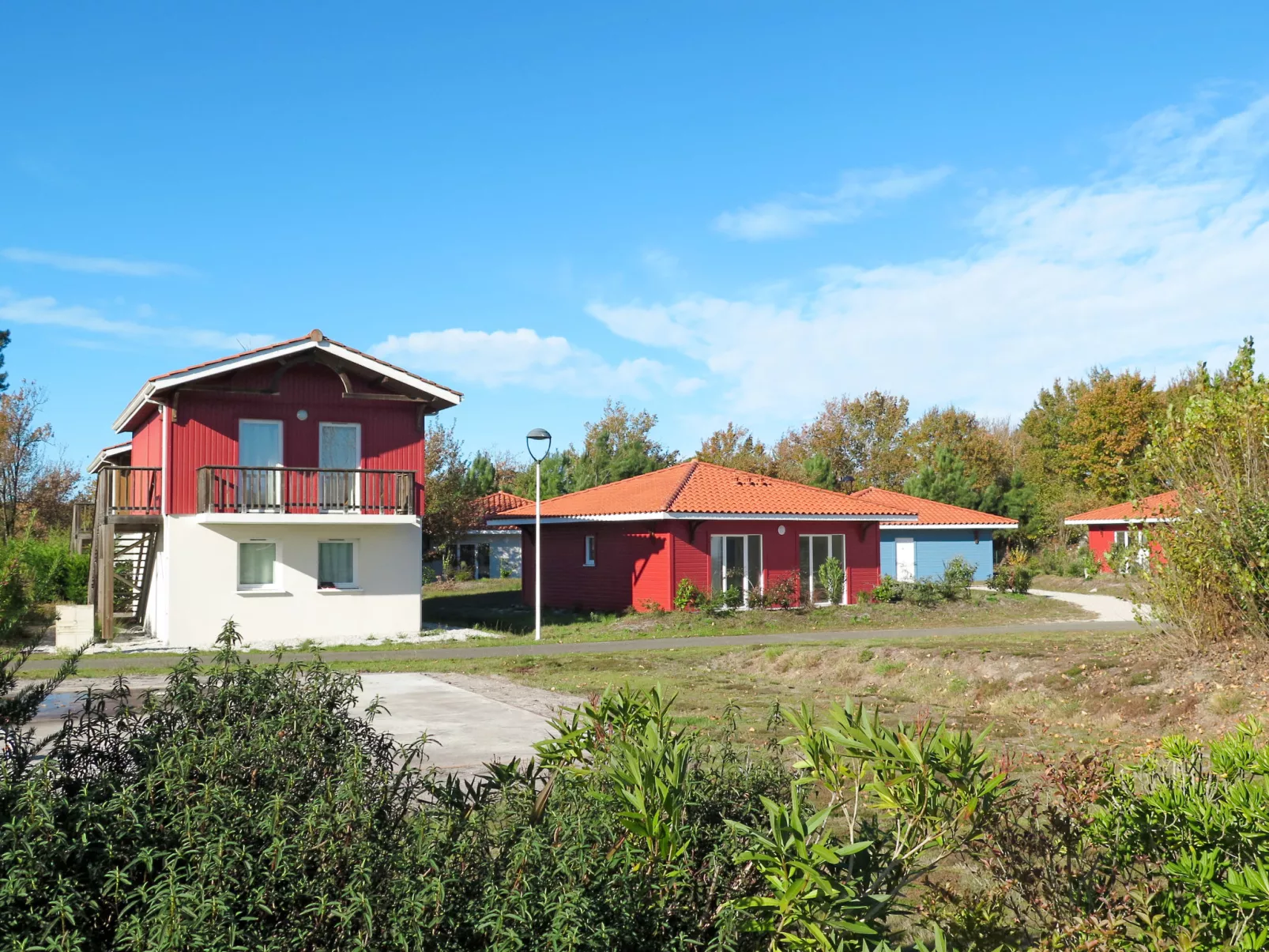 Le Domaine des Grands Lacs-Outside