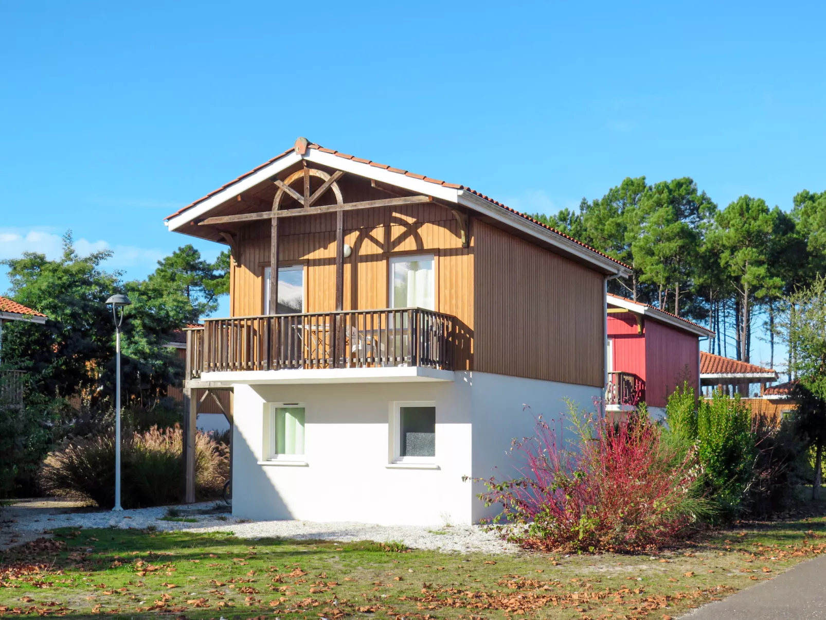 Le Domaine des Grands Lacs-Outside
