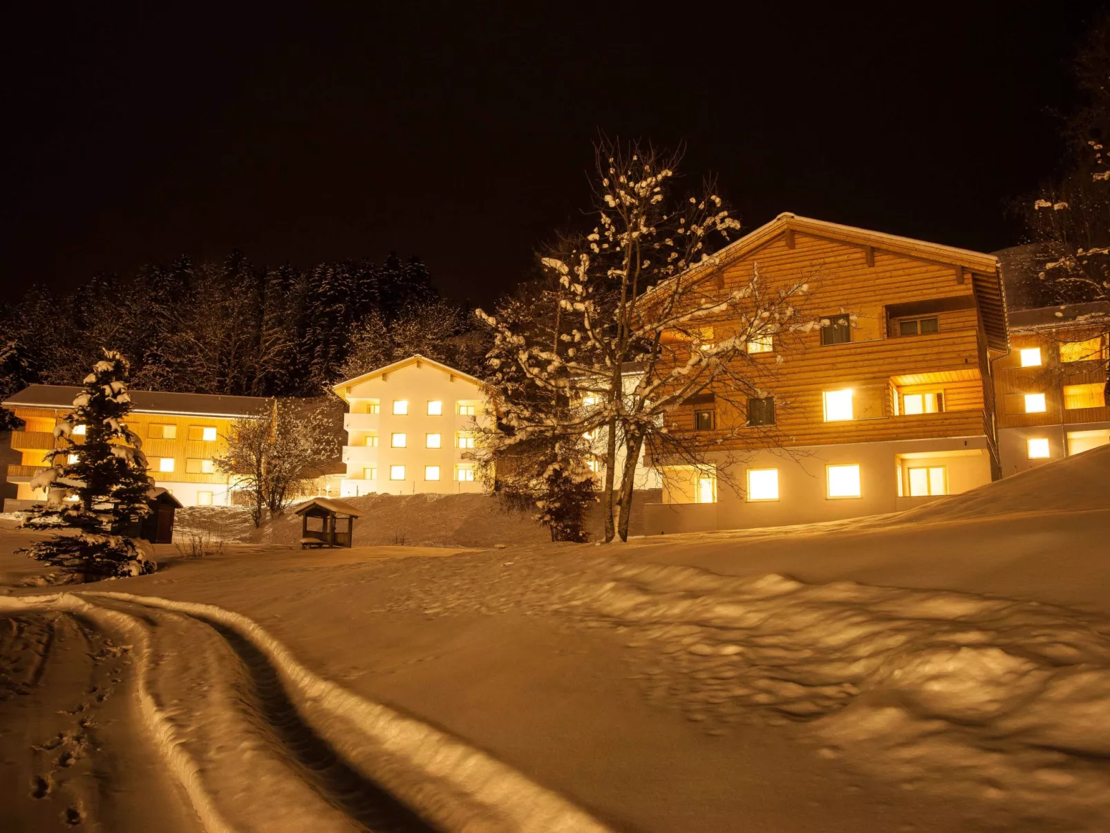 Pradas Resort - 2.5 Zimmer Premium-Outside