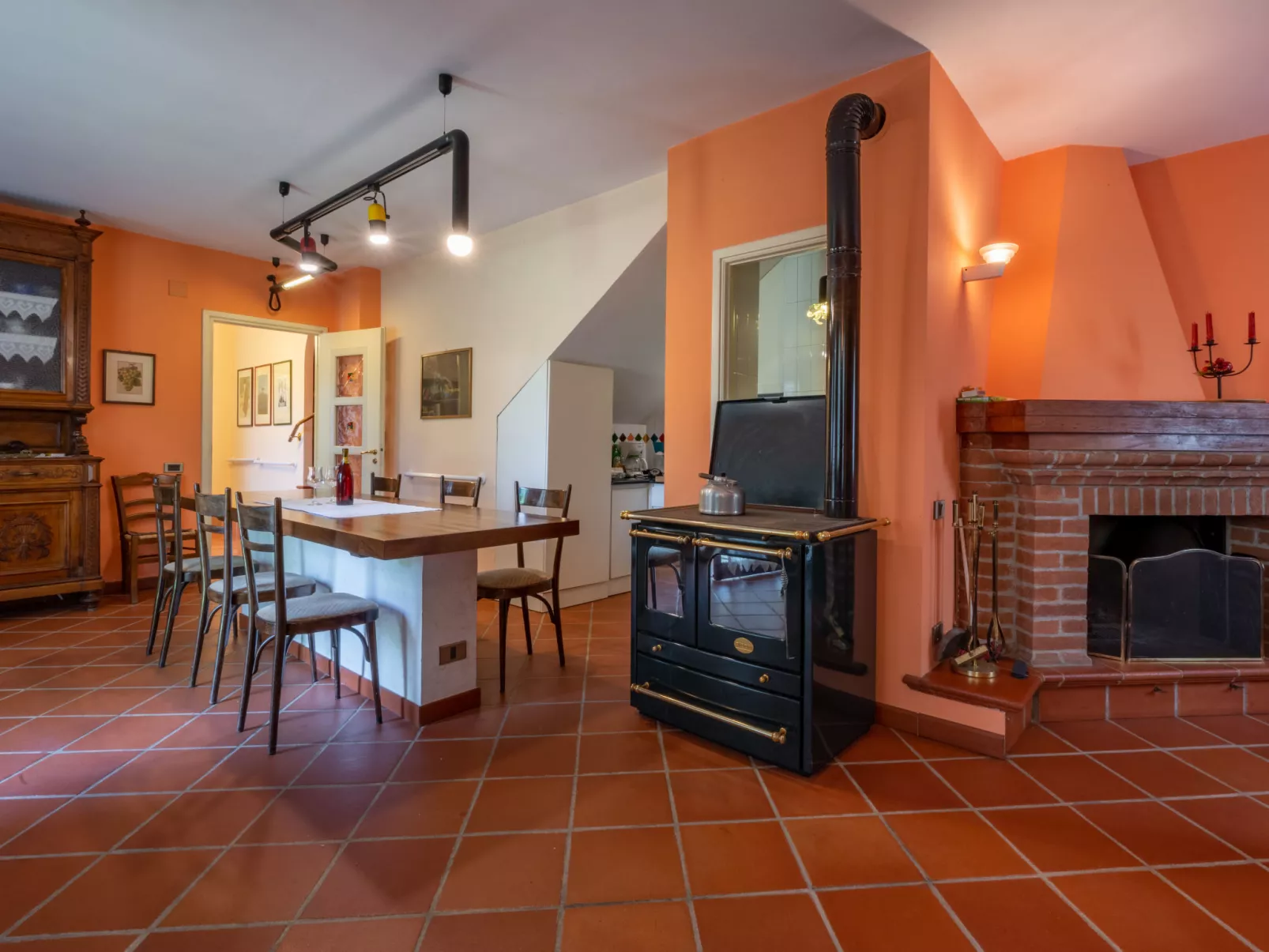 Cascina Calore-Inside