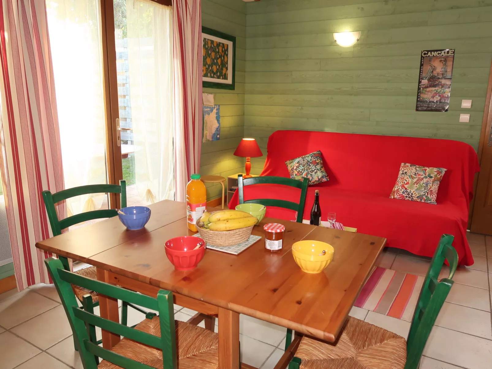 Le Chalet-Inside