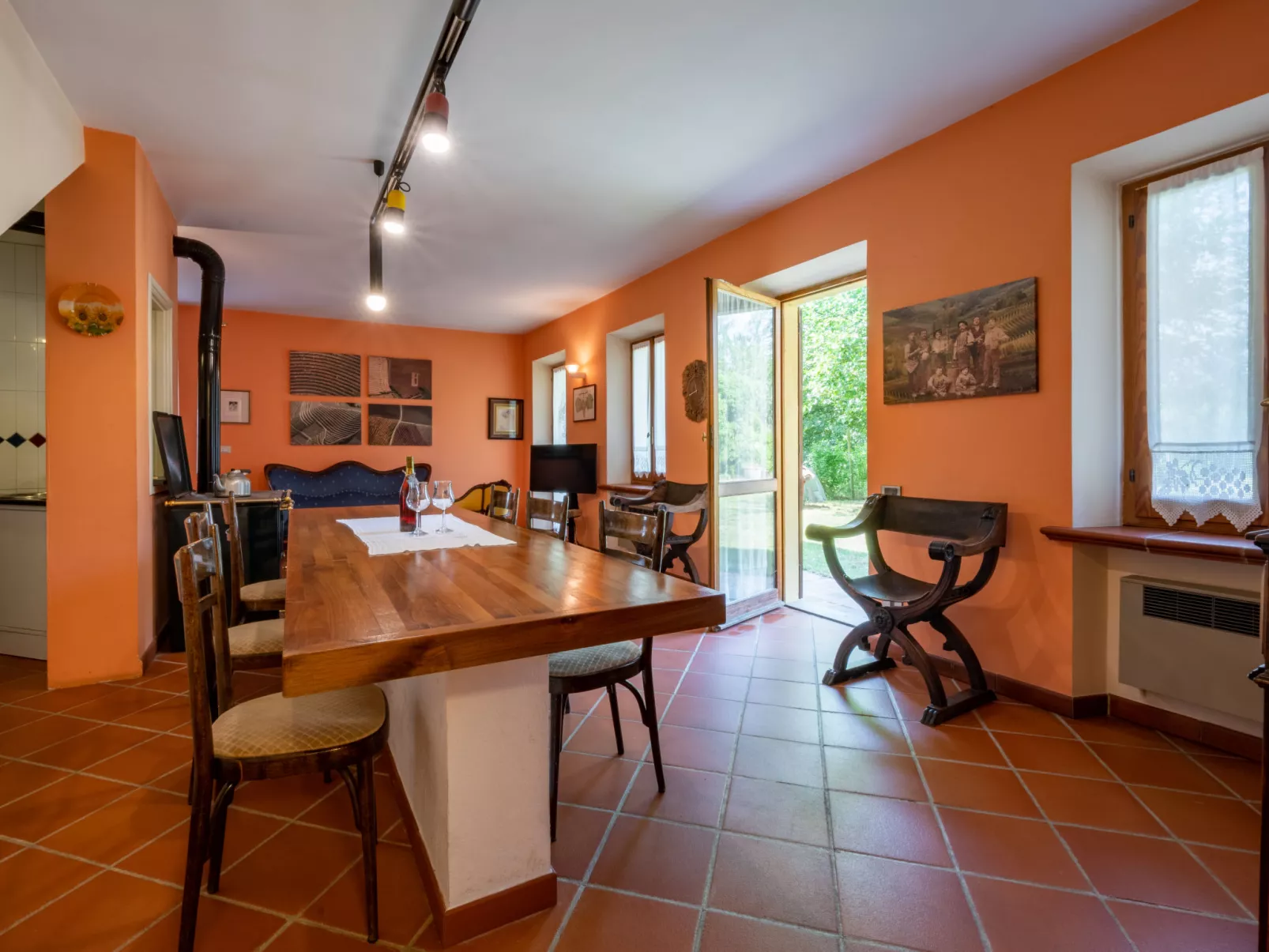 Cascina Calore-Inside