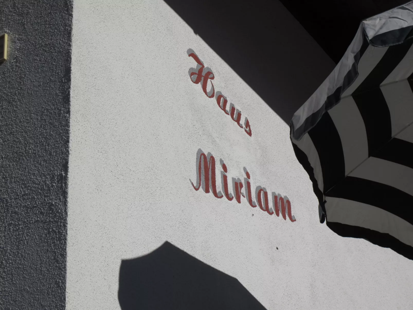 Miriam-Outside