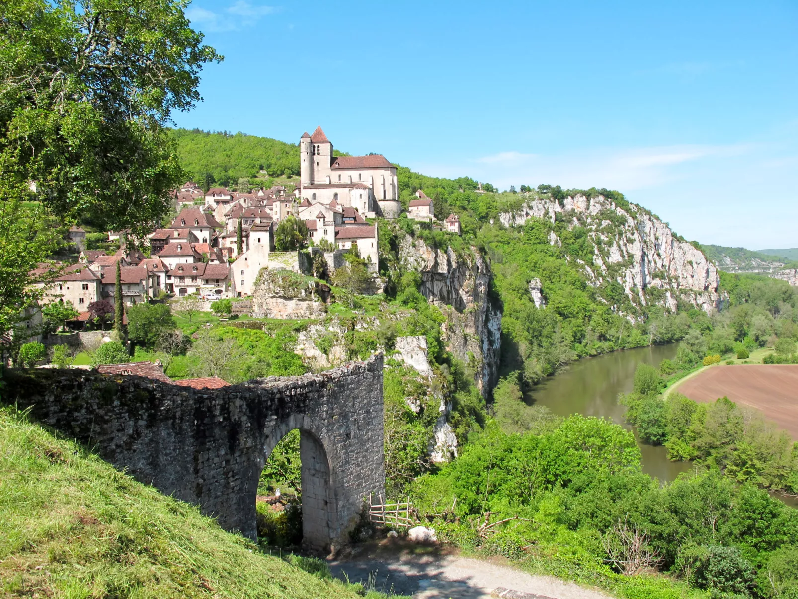 Cuzac-Area
