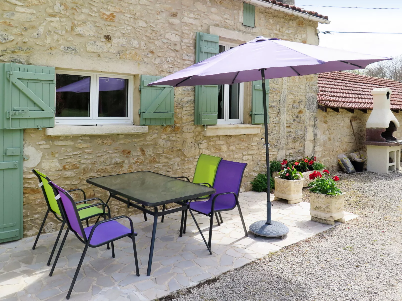 Le Coustal-Outside