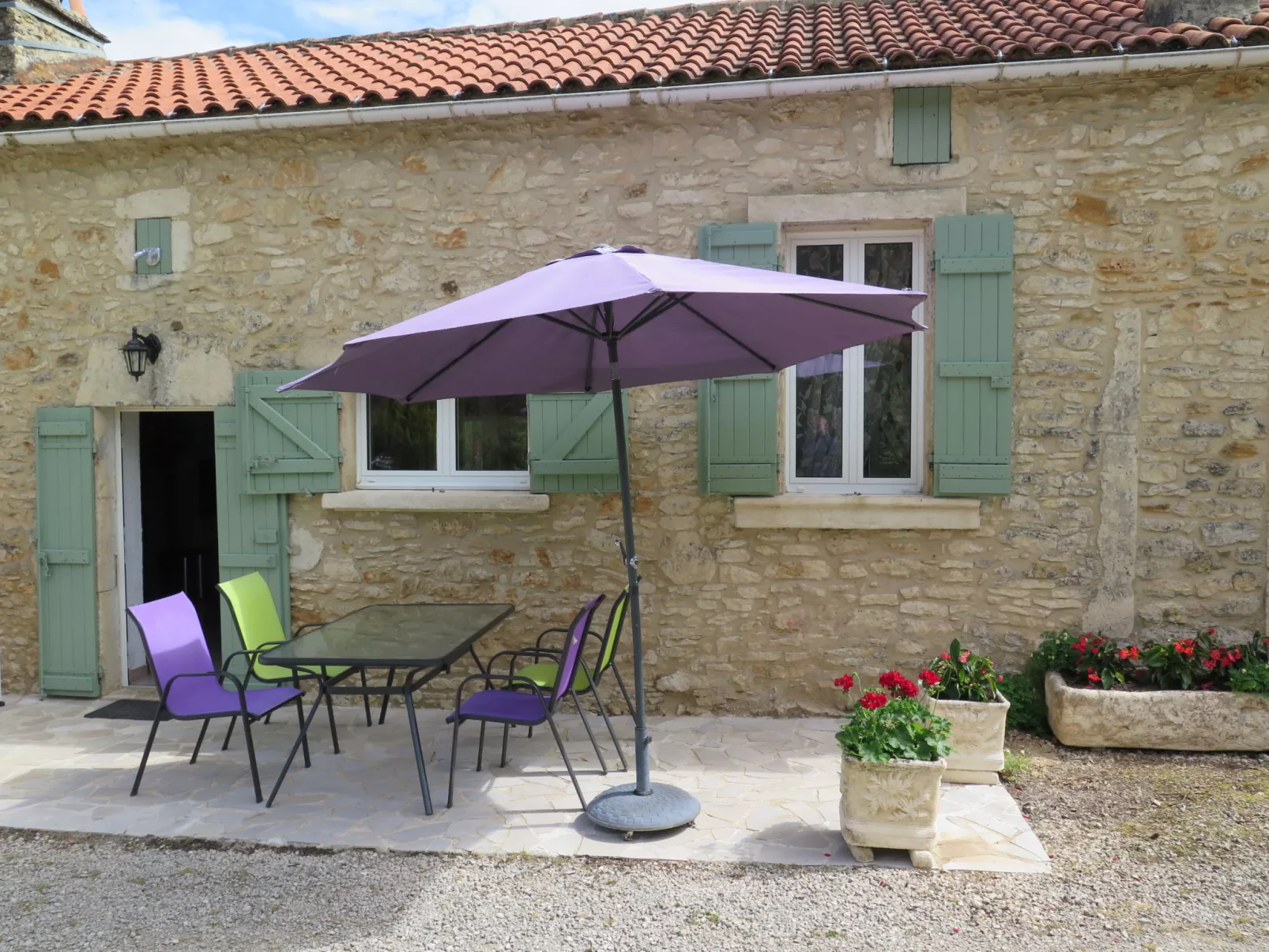 Le Coustal-Outside