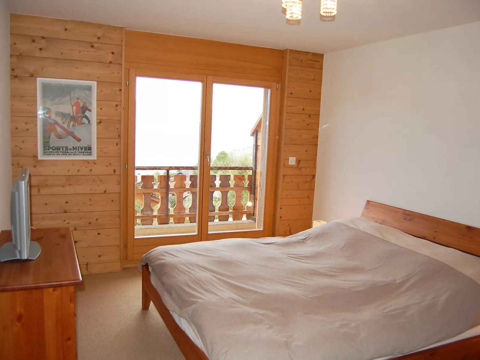 Grands Ducs 202G-Inside