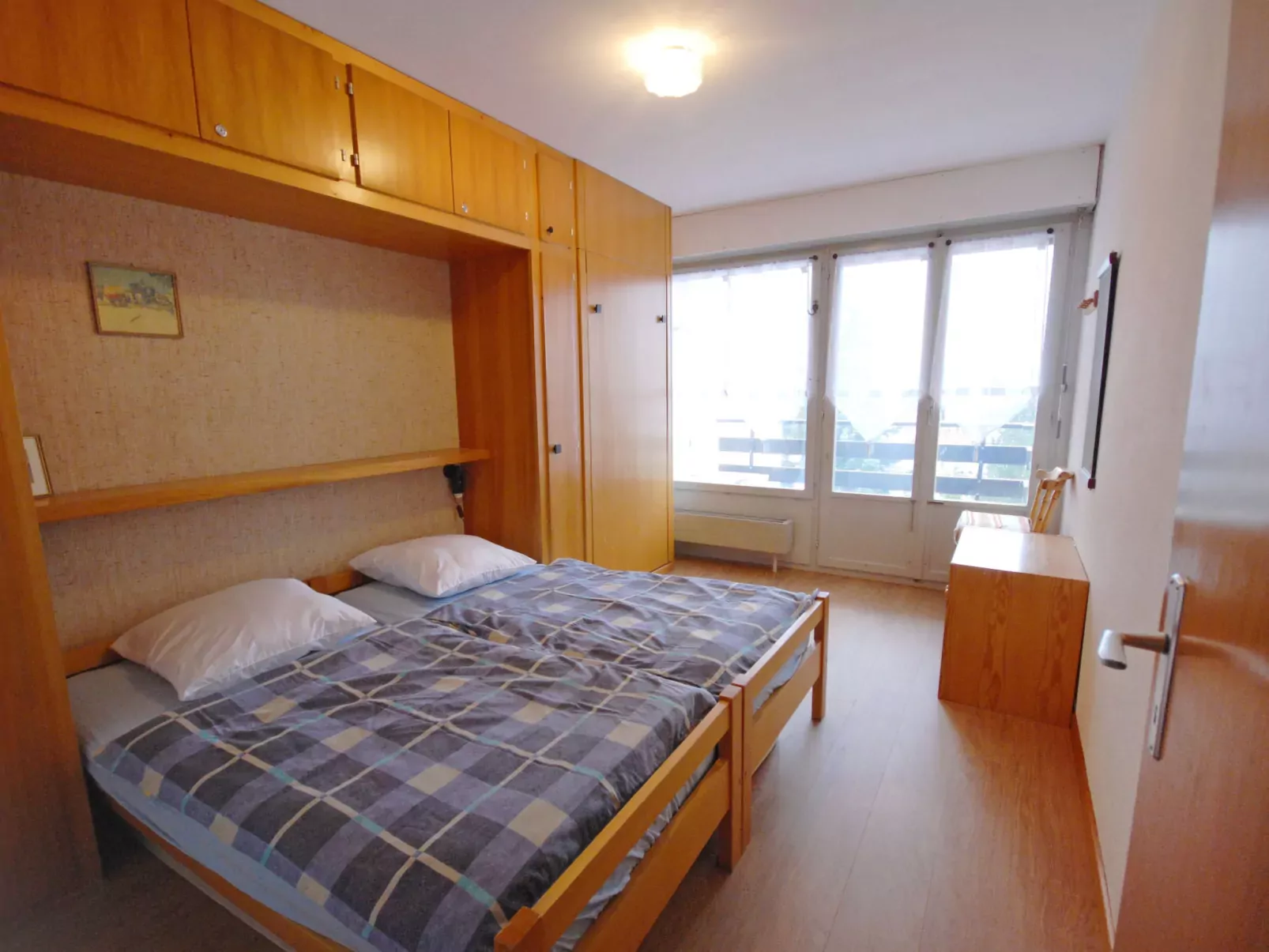 Montfort 10A-Inside