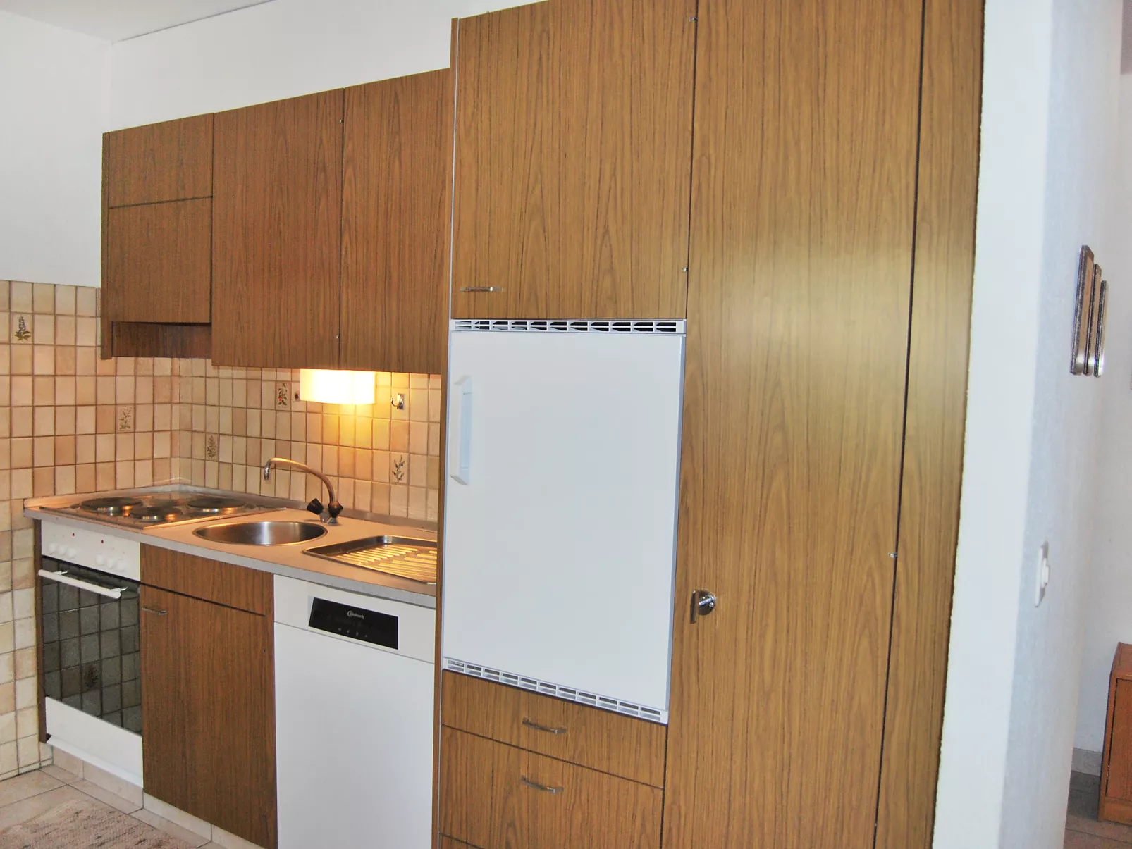 Montfort 10A-Inside