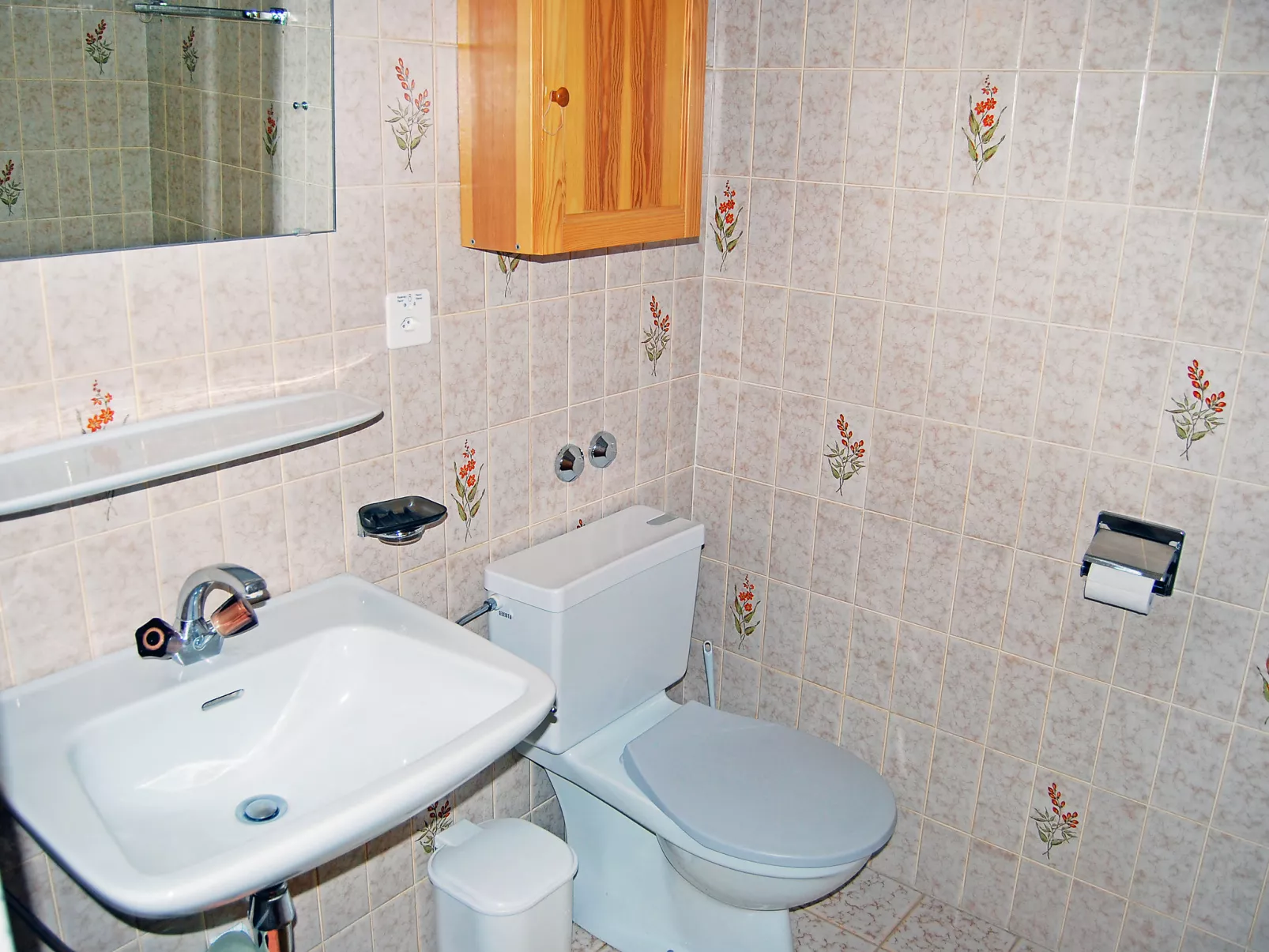 Montfort 10A-Inside