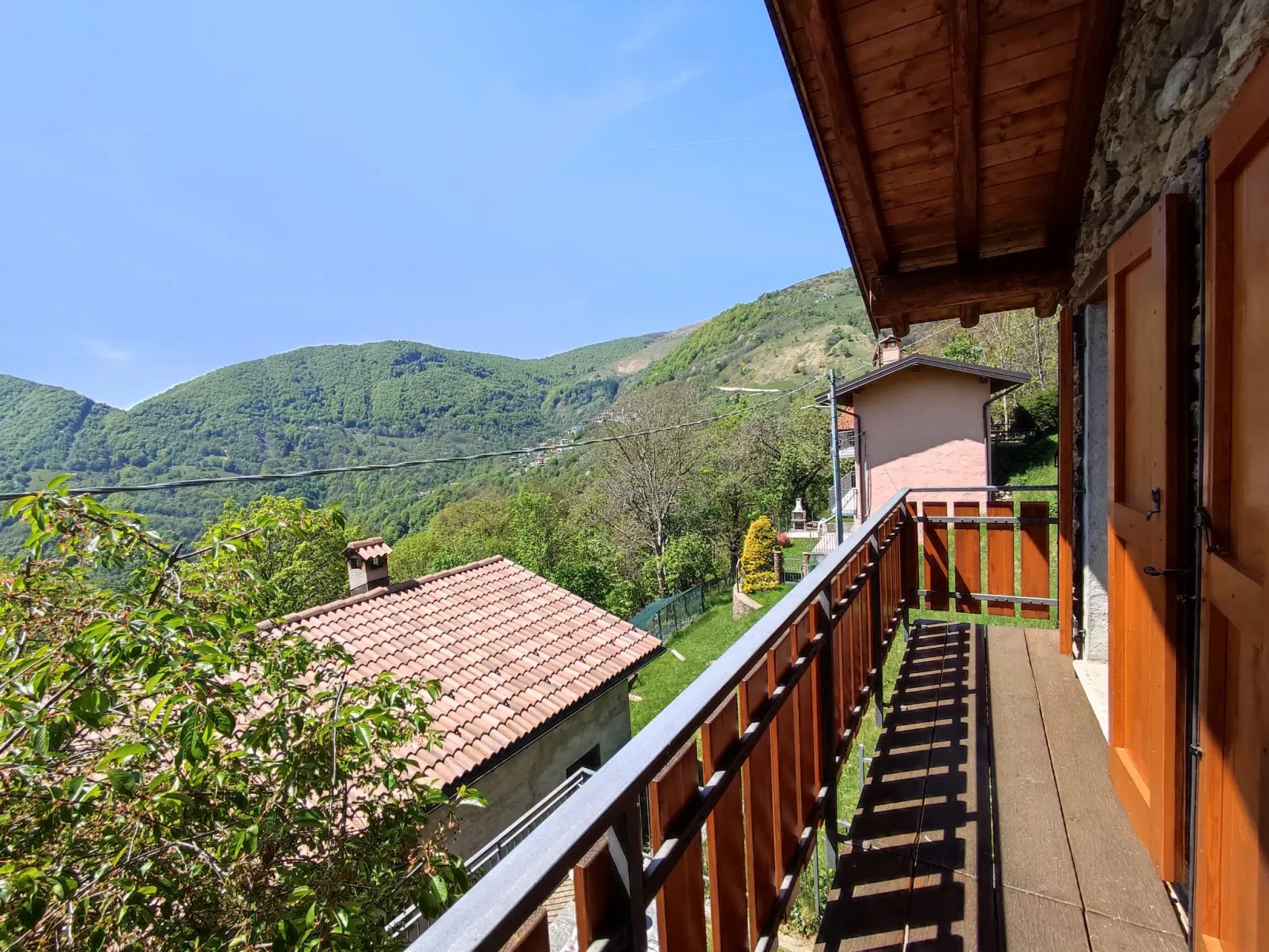 Casa Crevegno-Dehors