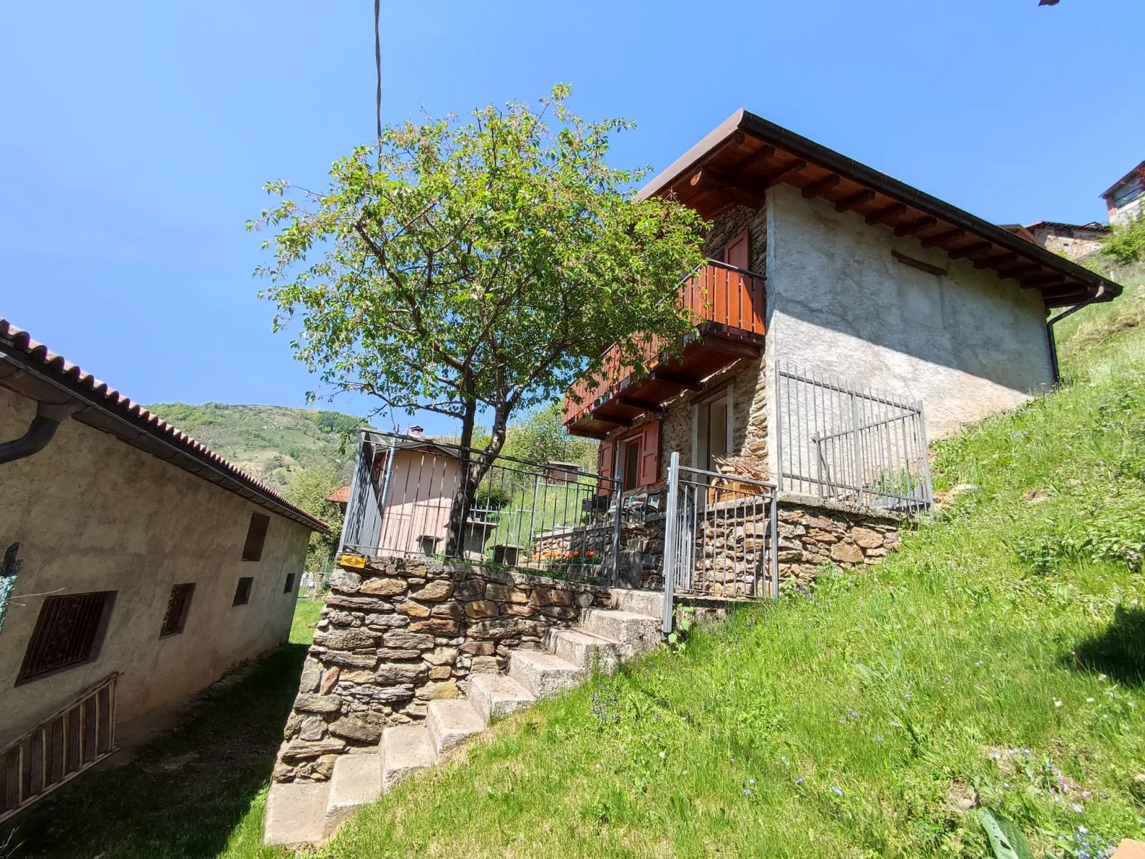 Casa Crevegno-Dehors