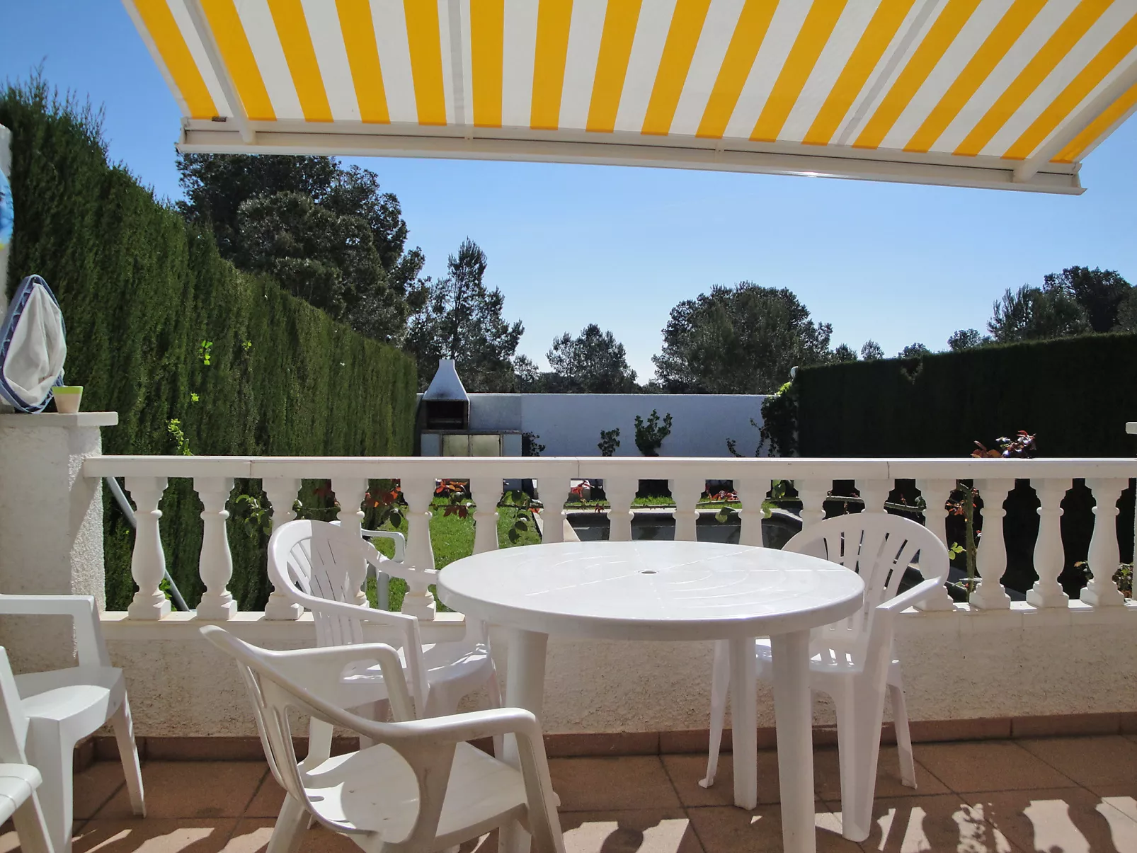 Casa Blanca-Outside