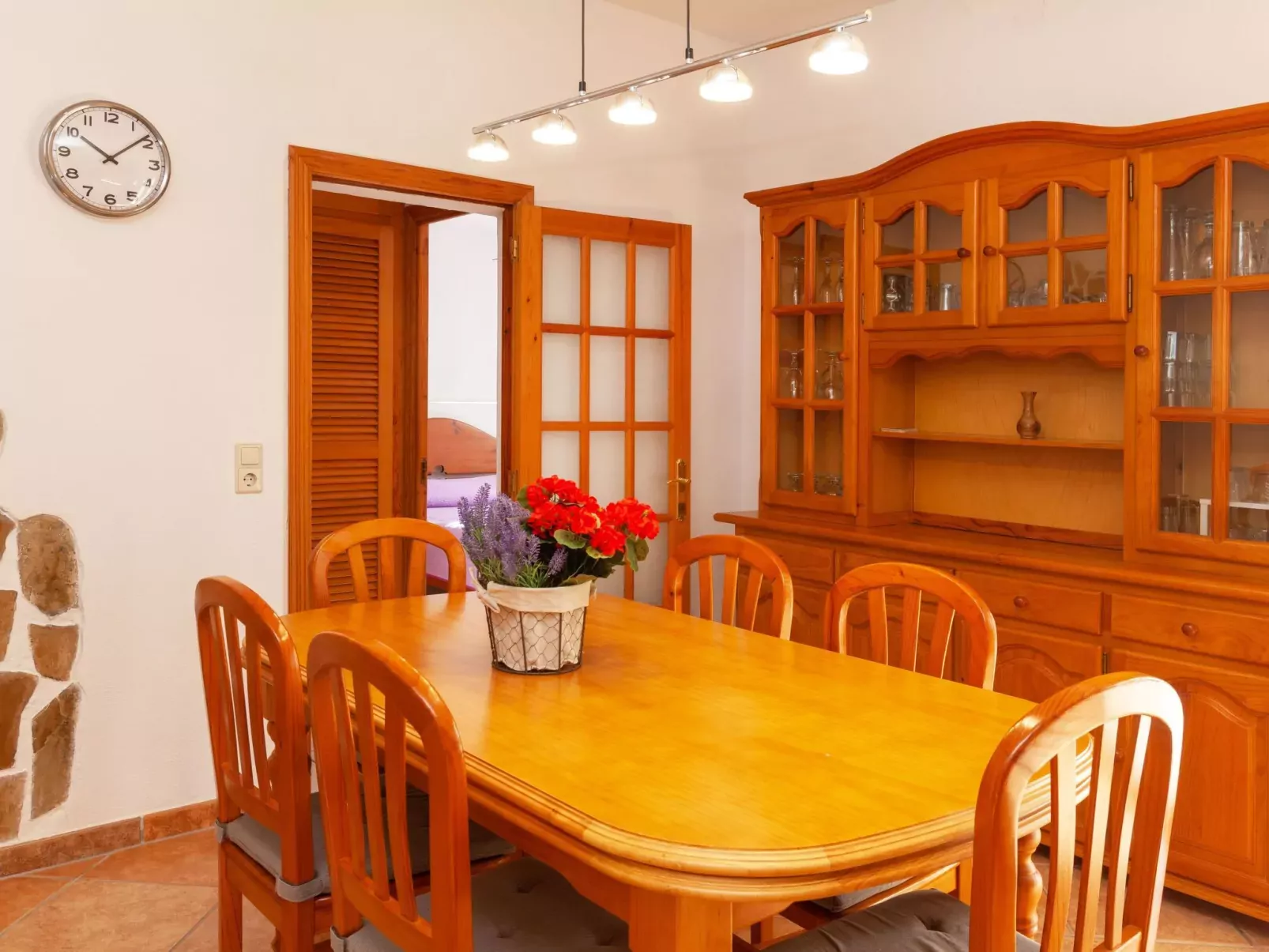 Villa del Capitan-Inside