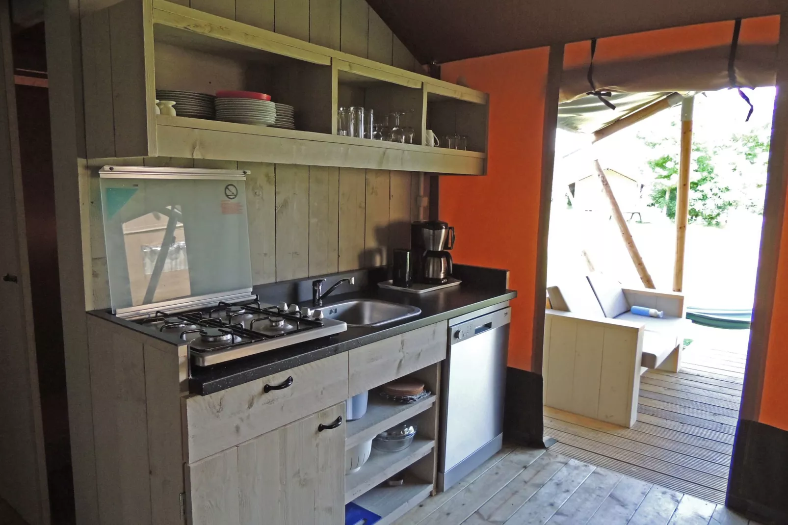 Recreatiepark de Boshoek 19-Kitchen