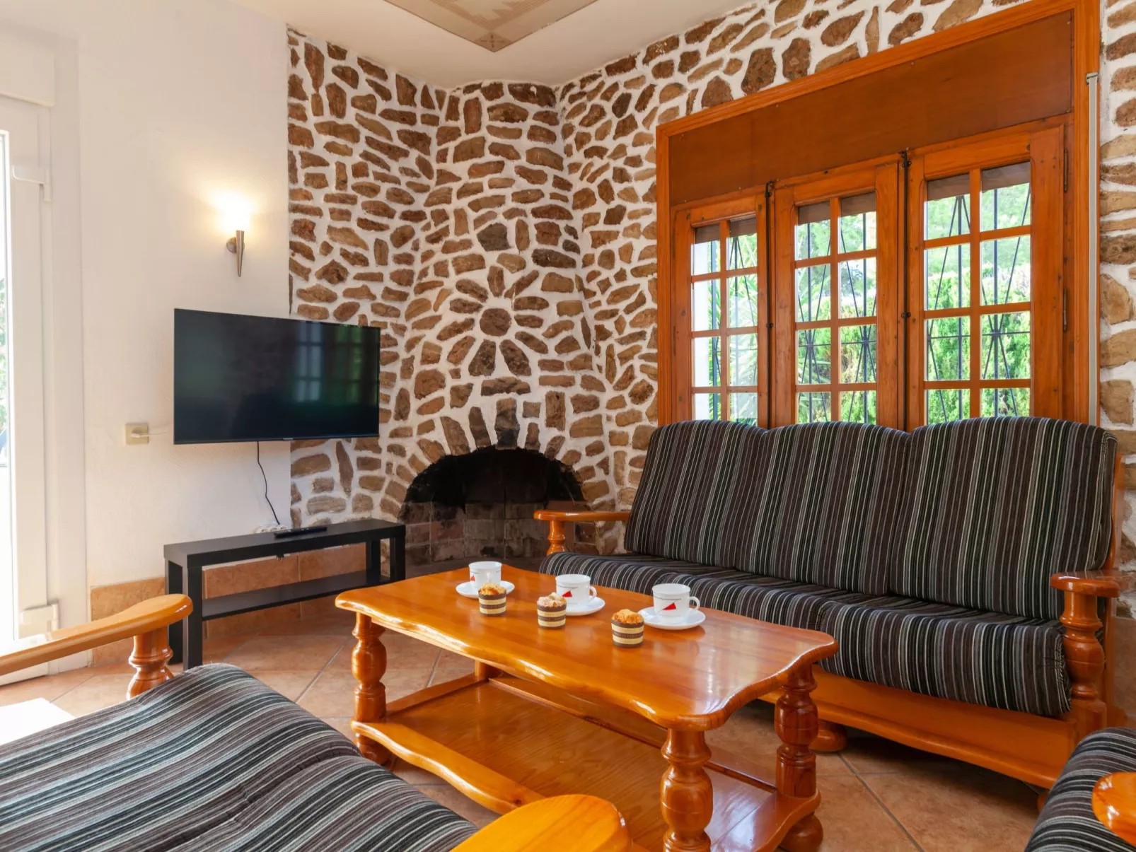 Villa del Capitan-Inside