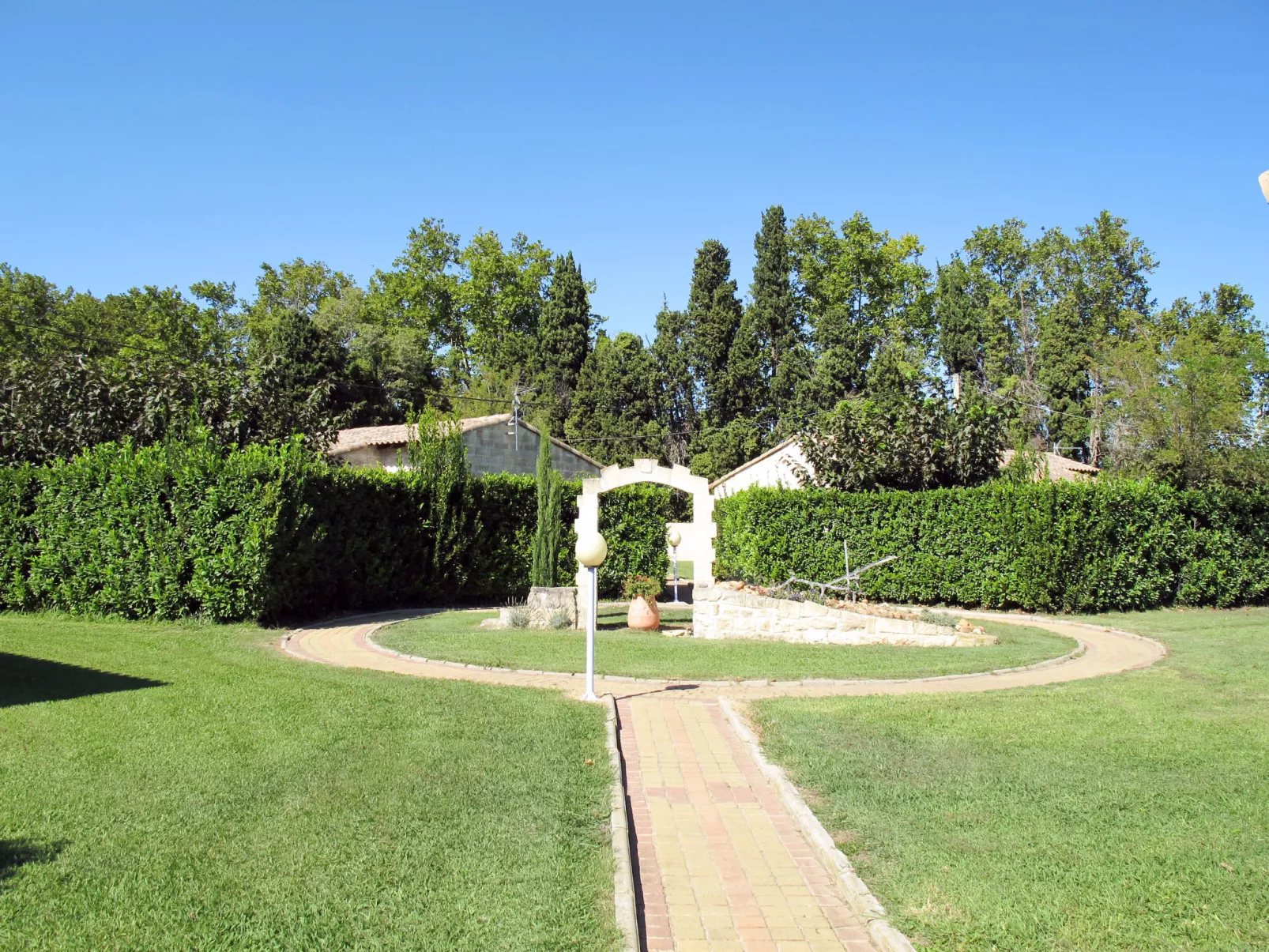 Fontenelle-Outside