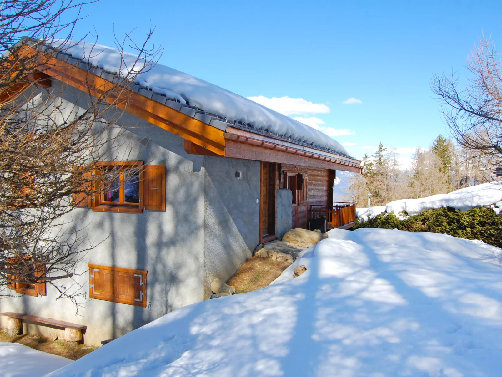 La Bergerie-Outside