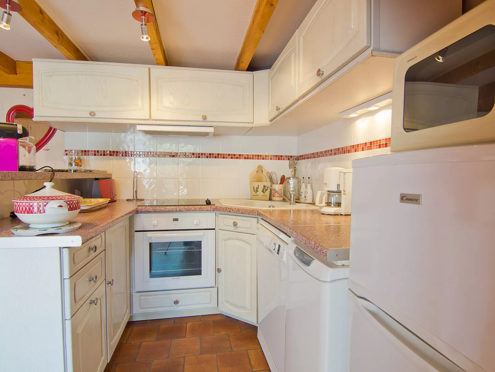 Le Clos du Rigaud-Inside