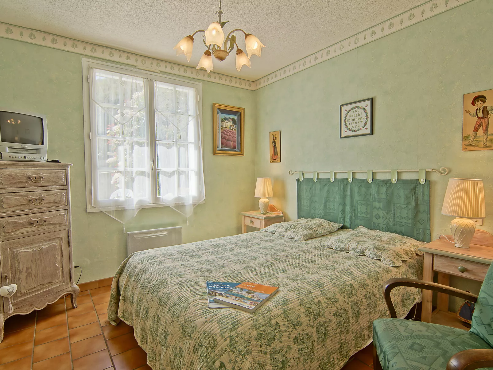 Le Clos du Rigaud-Inside