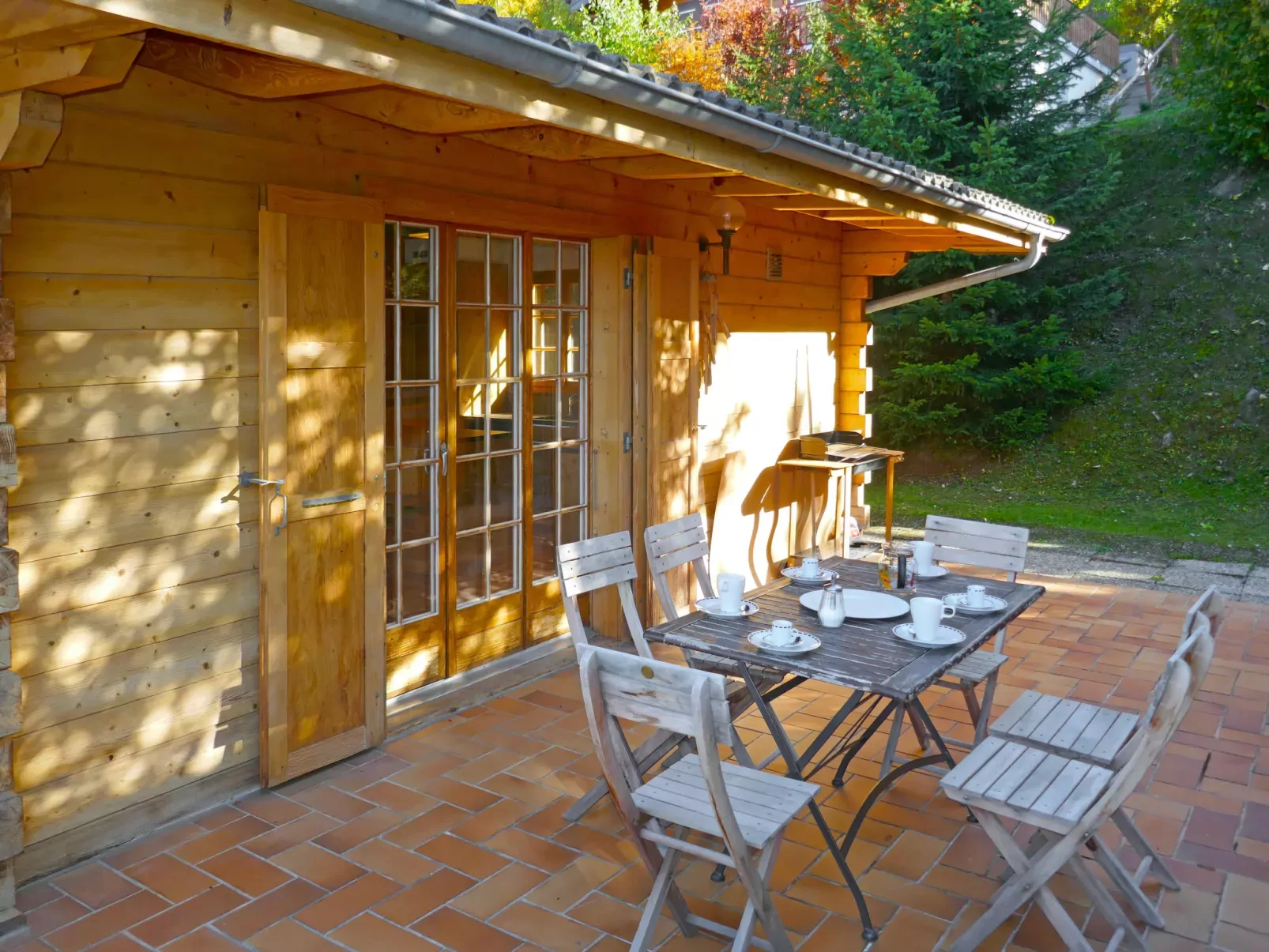 Le Loup, le Renard et la Belette-Outside