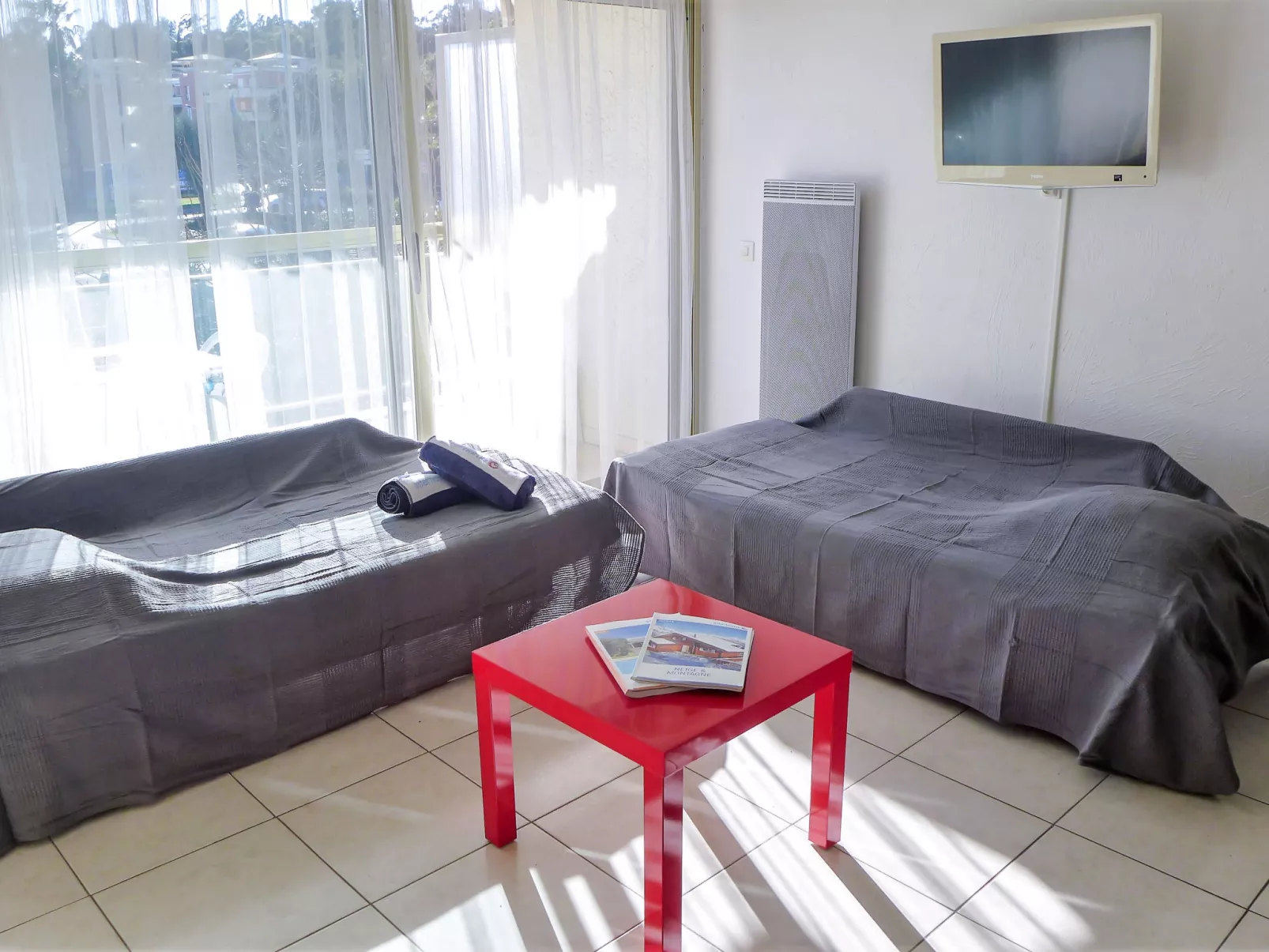 De la Plage-Inside