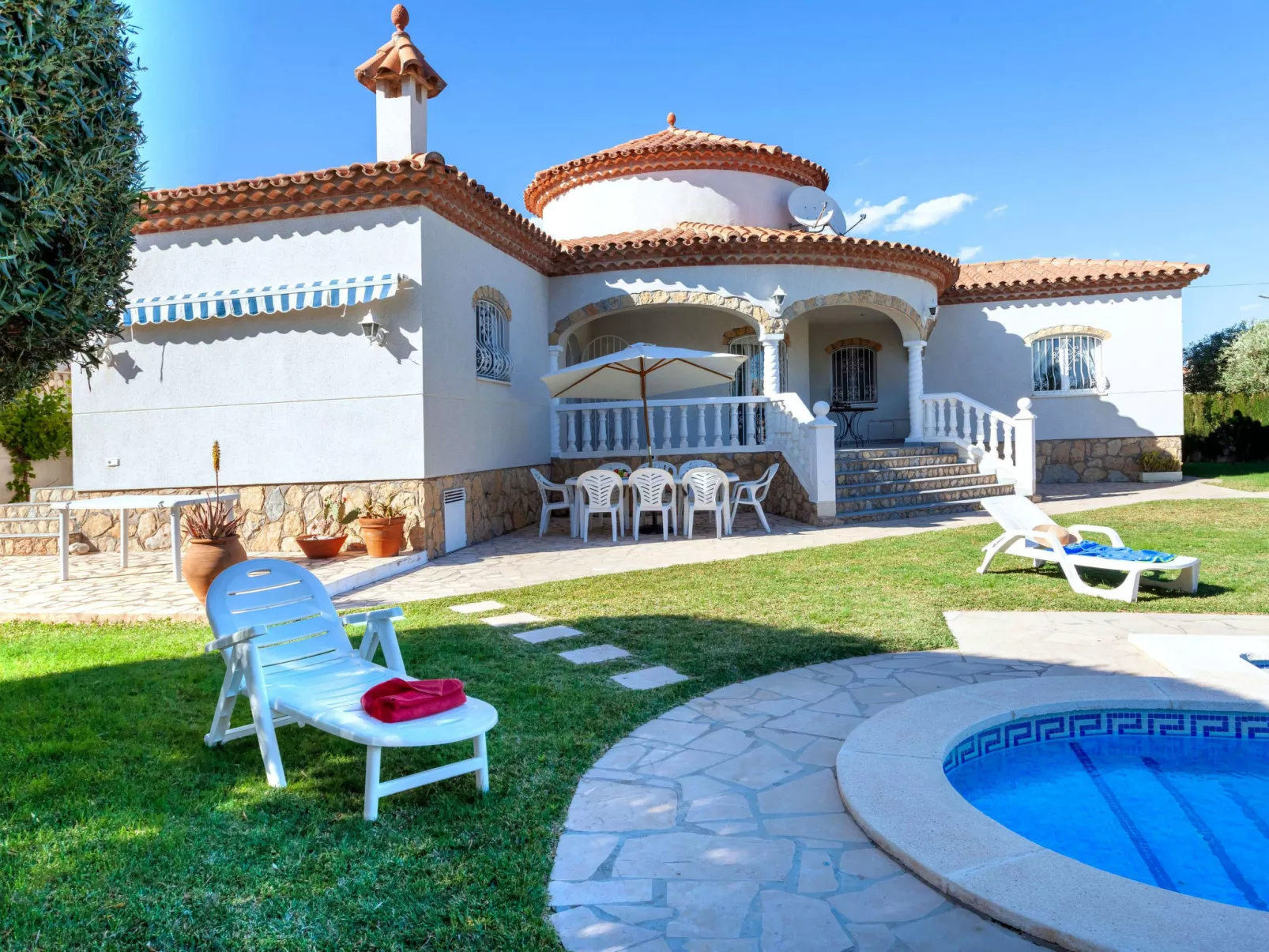 Villa Mys-Outside