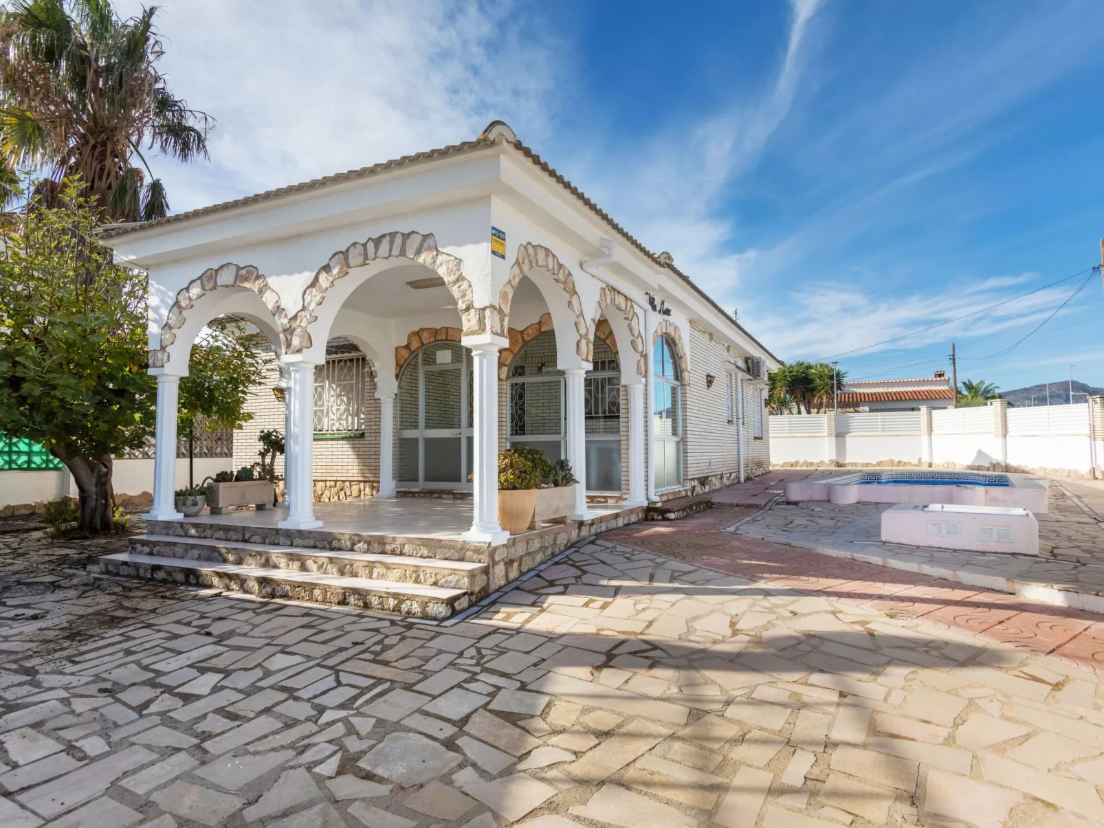 Villa Maire-Outside