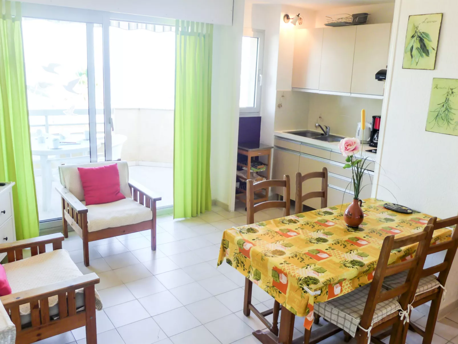 Le Palazzo del Mar-Inside