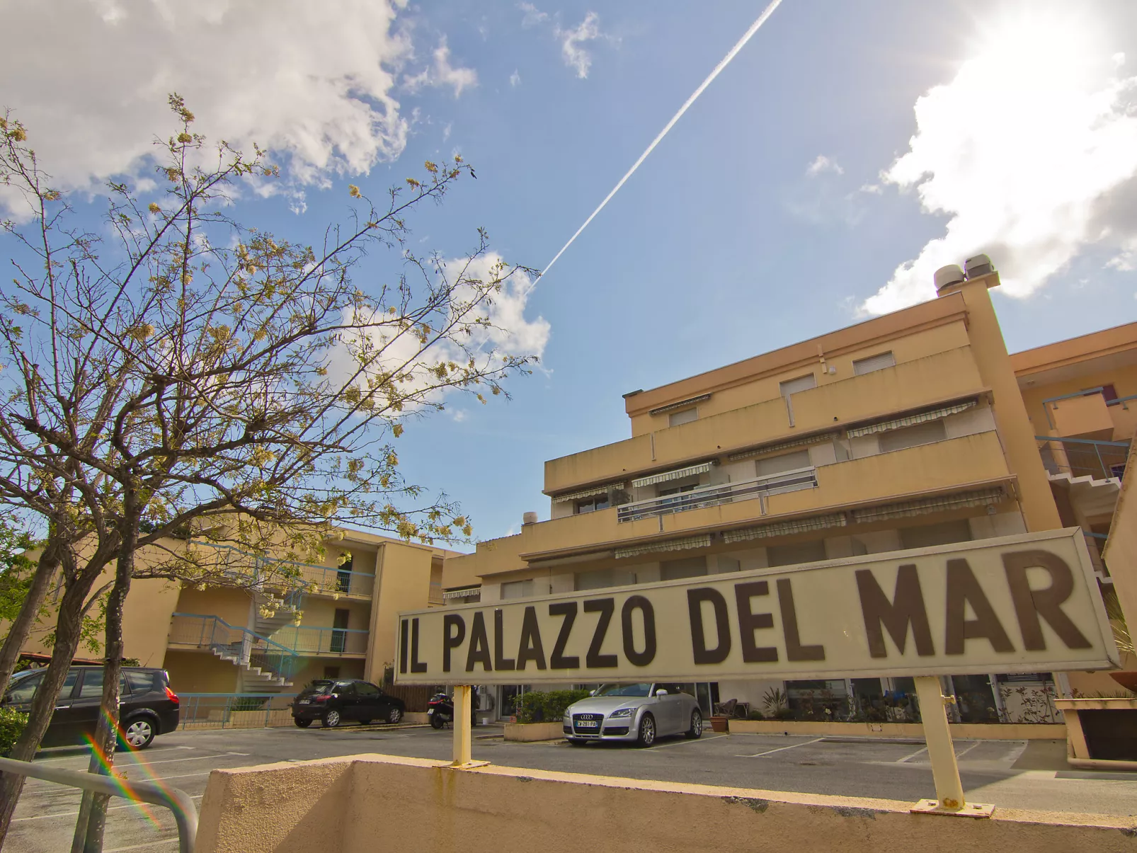 Le Palazzo del Mar-Outside