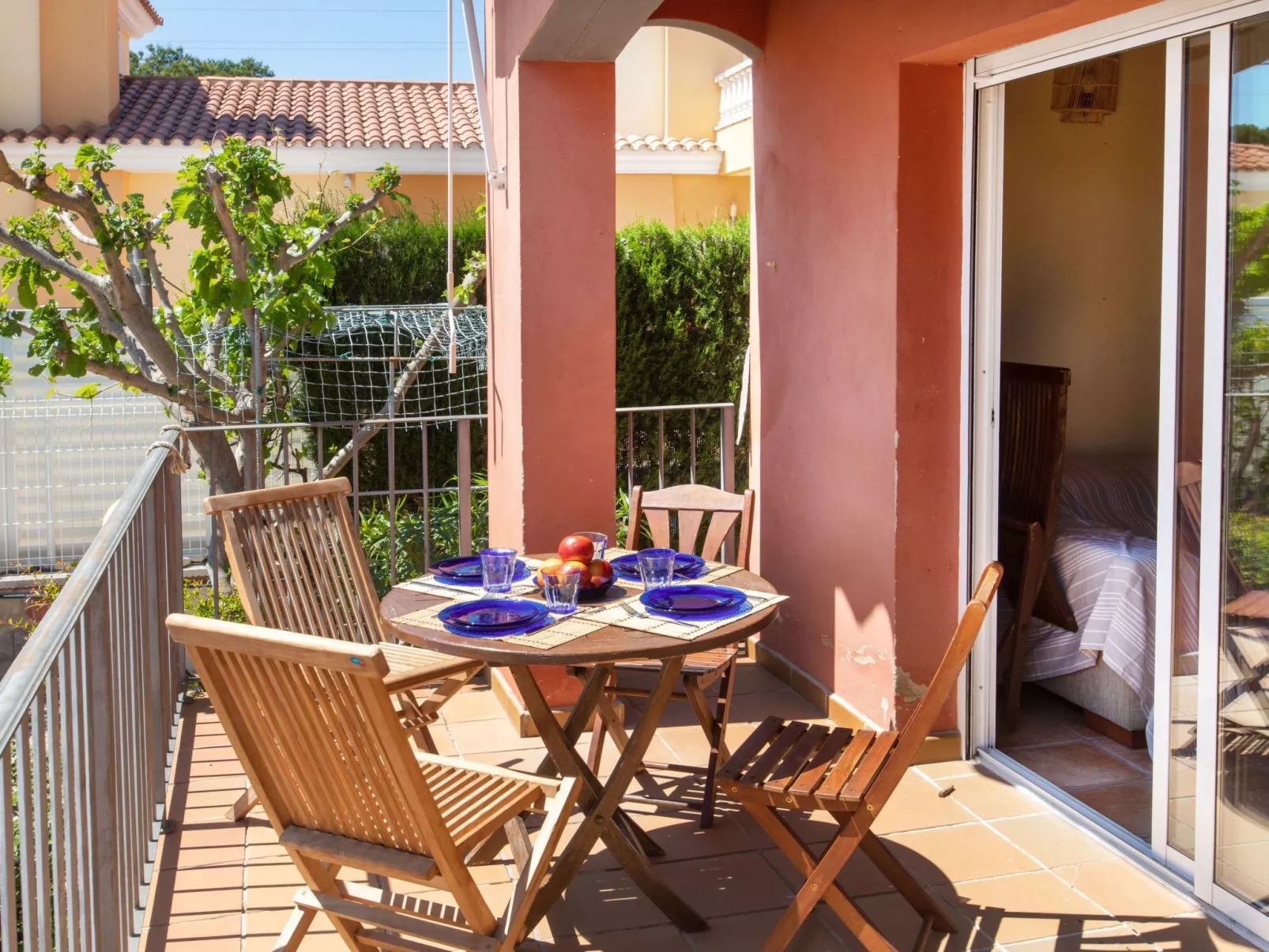 Villa Rus-Outside
