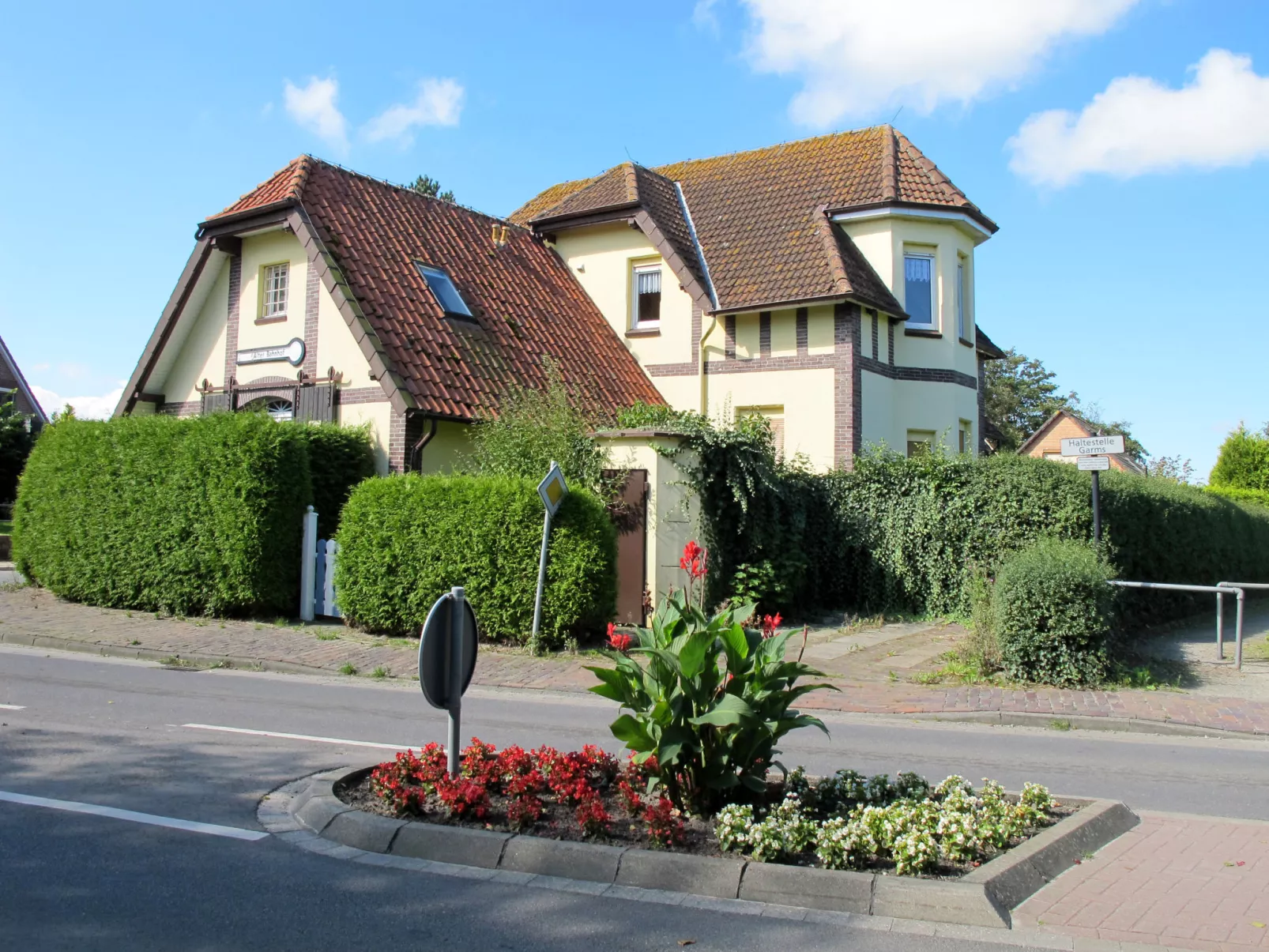 Alter Bahnhof-Outside