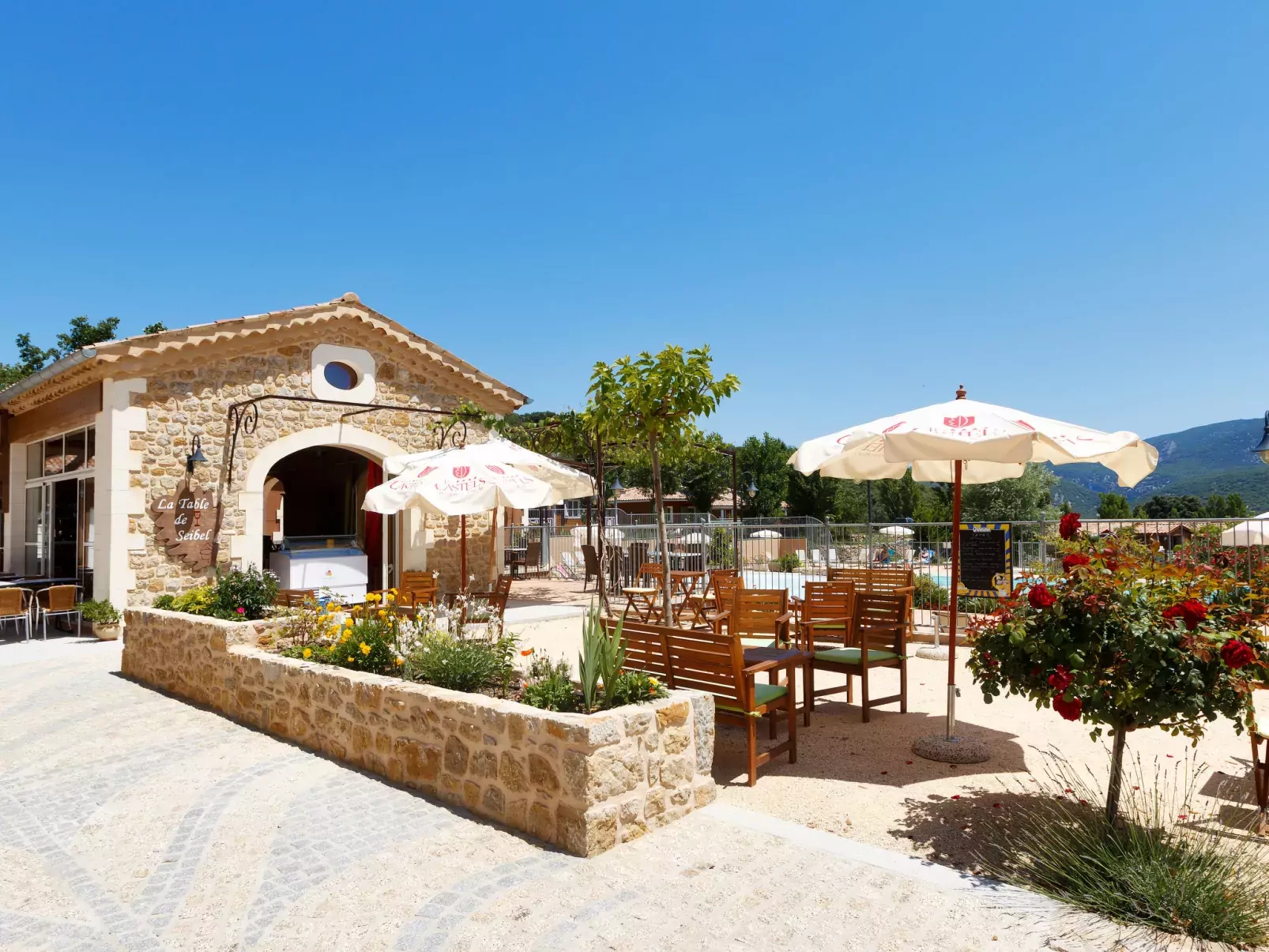 Domaine de Sévenier-Outside