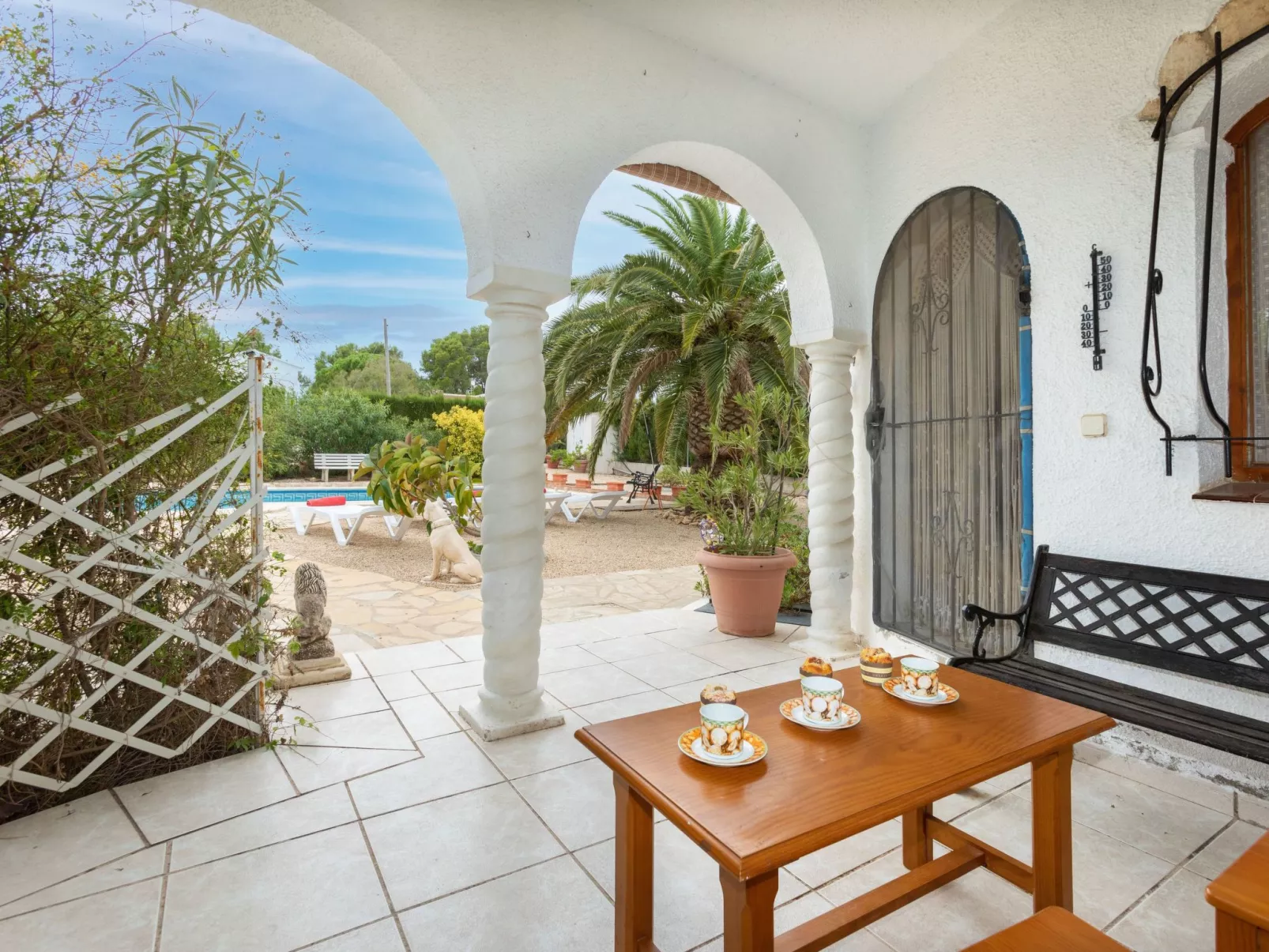 Villa Barcelona-Outside