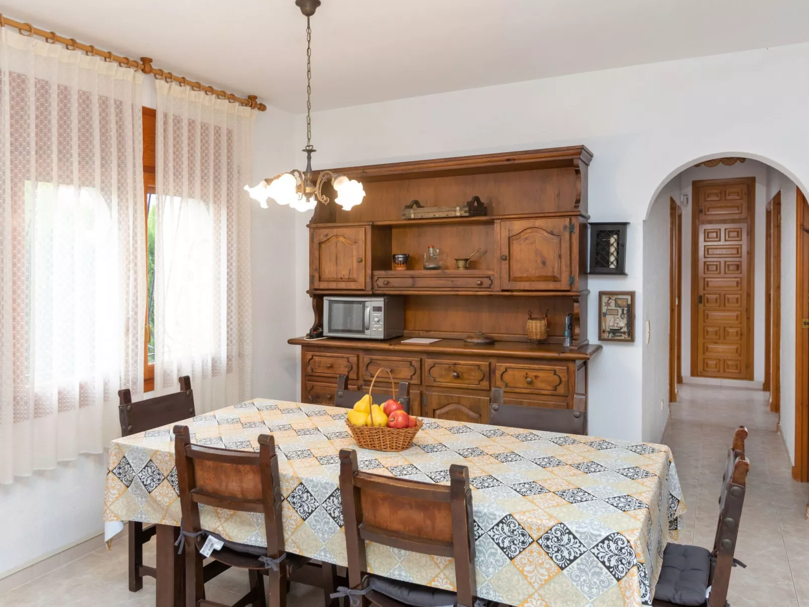 Villa Barcelona-Inside