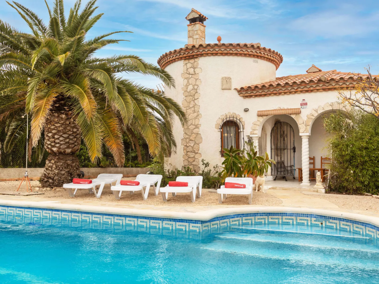 Villa Barcelona-Outside