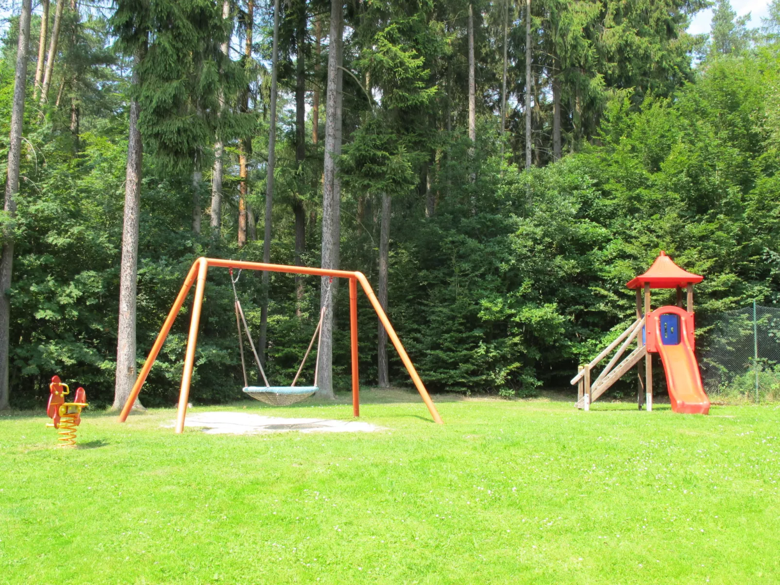 Waldglück-Outside
