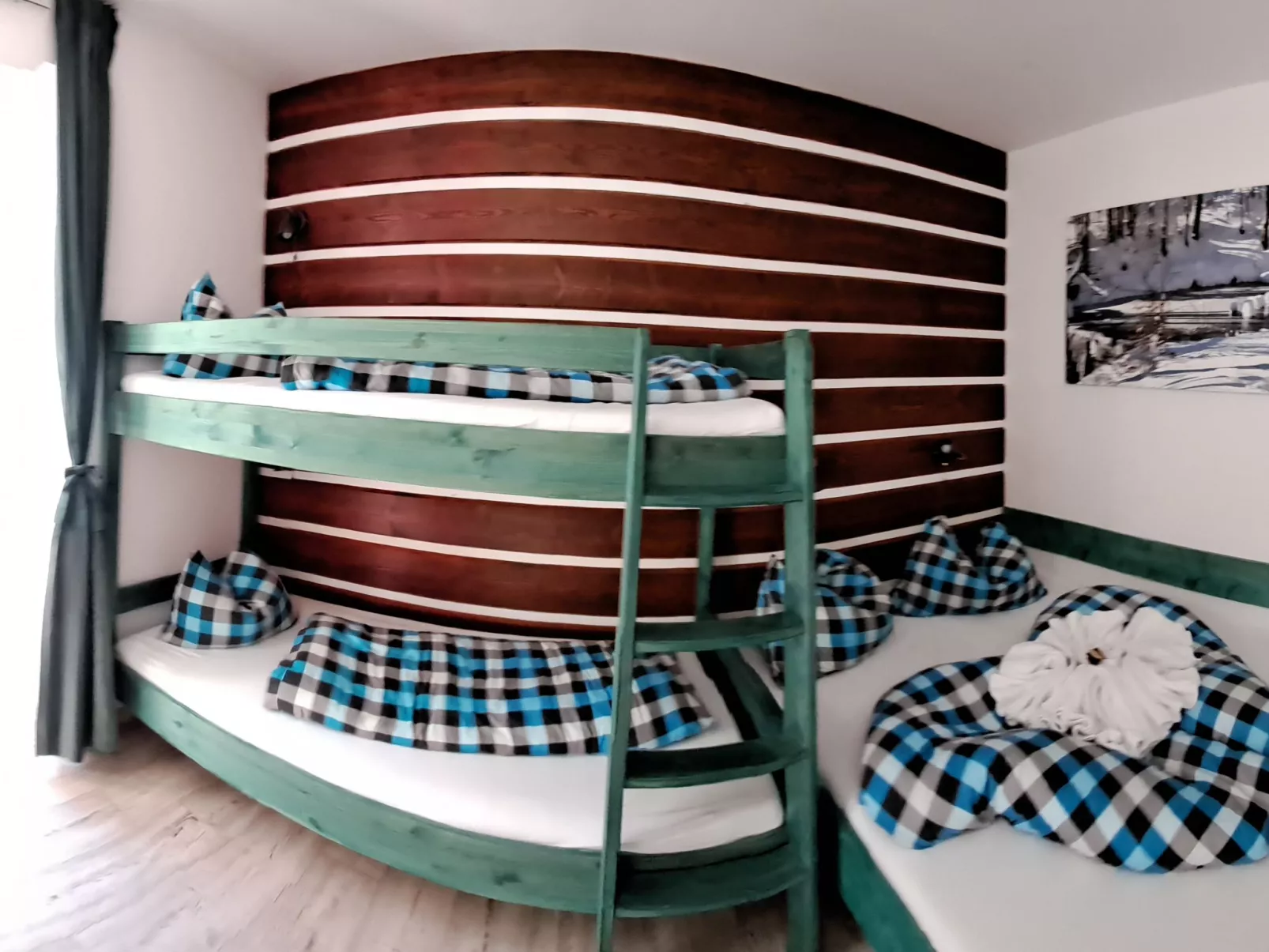 Mariánské schody-Inside