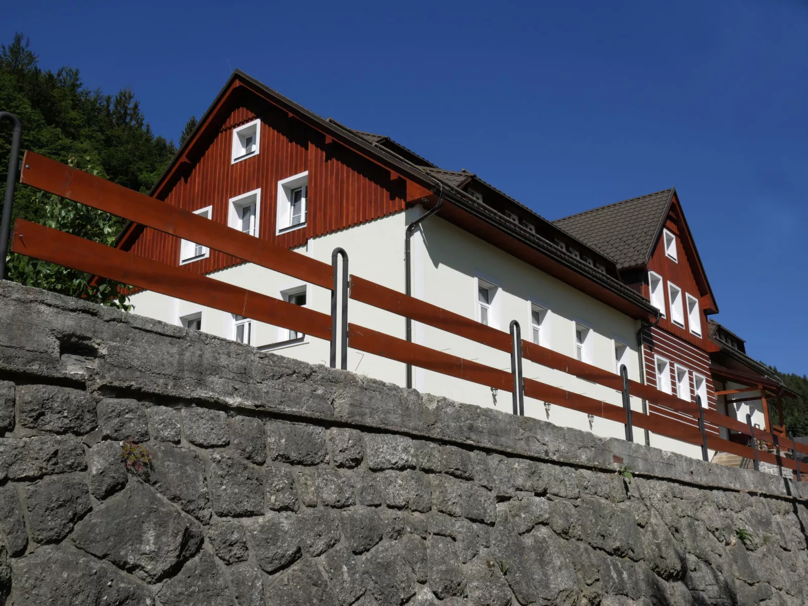 Protržená přehrada Bílá Desná-Draußen