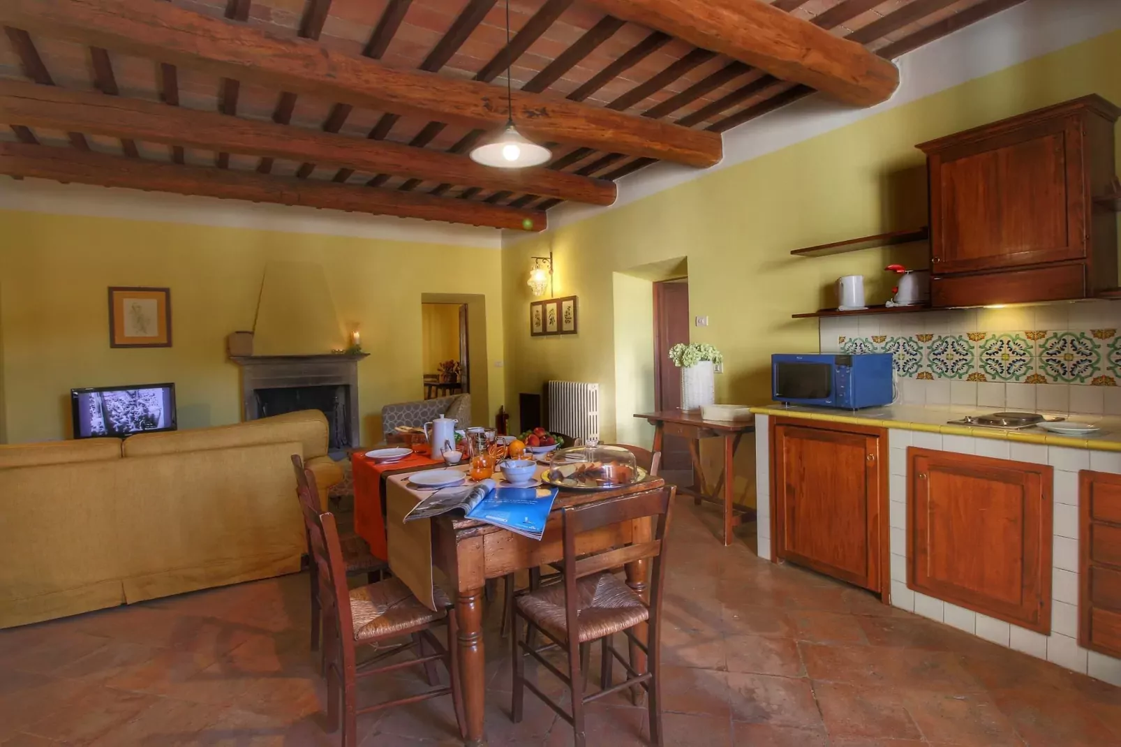 Ginestrilo-Dining room