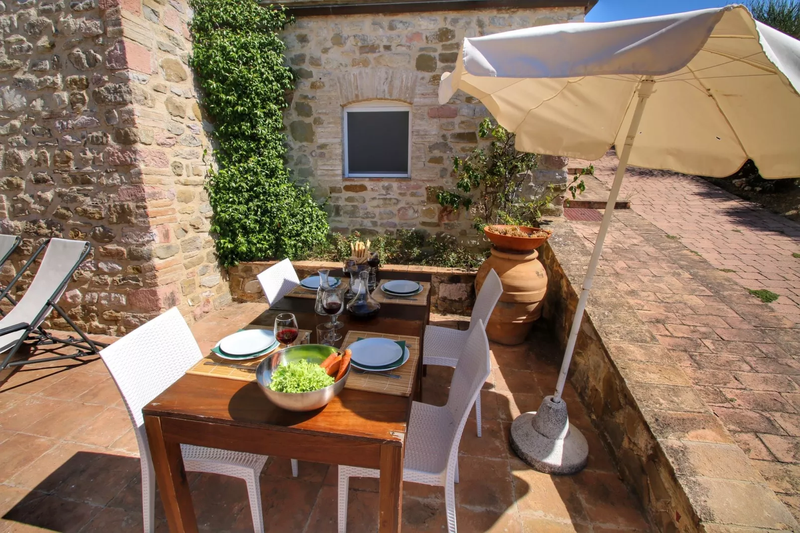 Ginestrilo-Terrace balcony