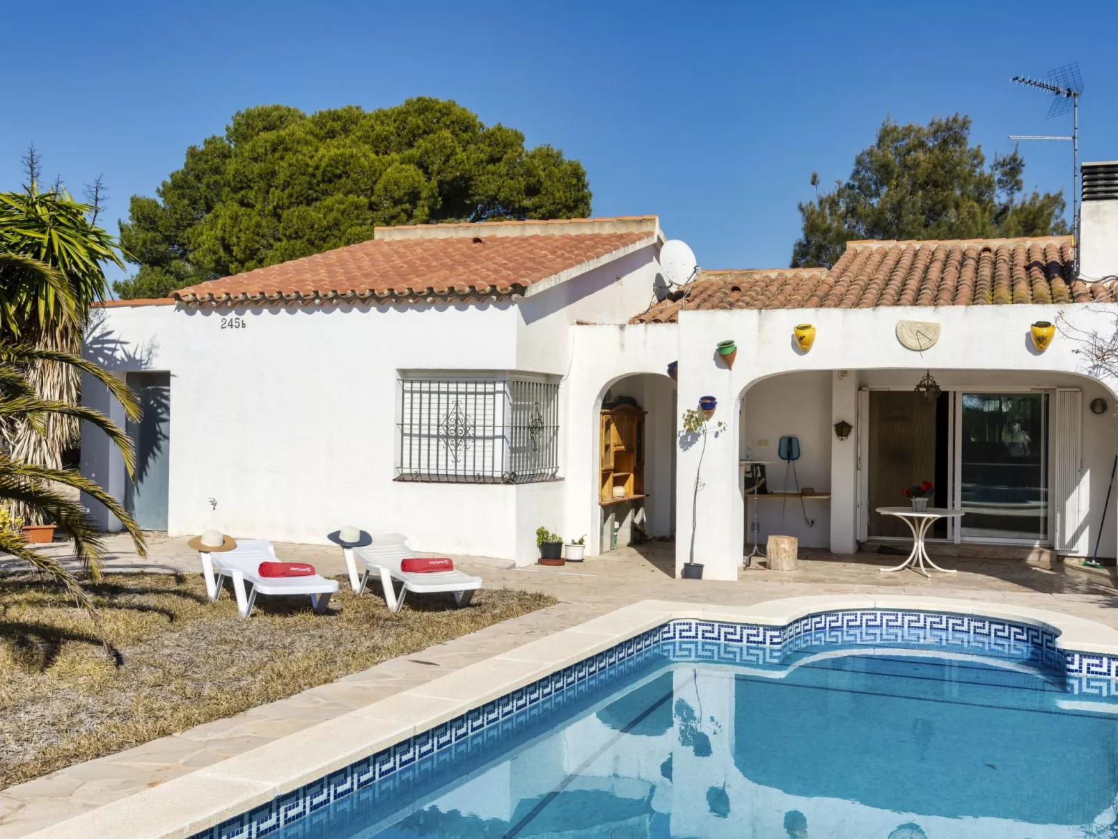 Villa Sirena-Outside